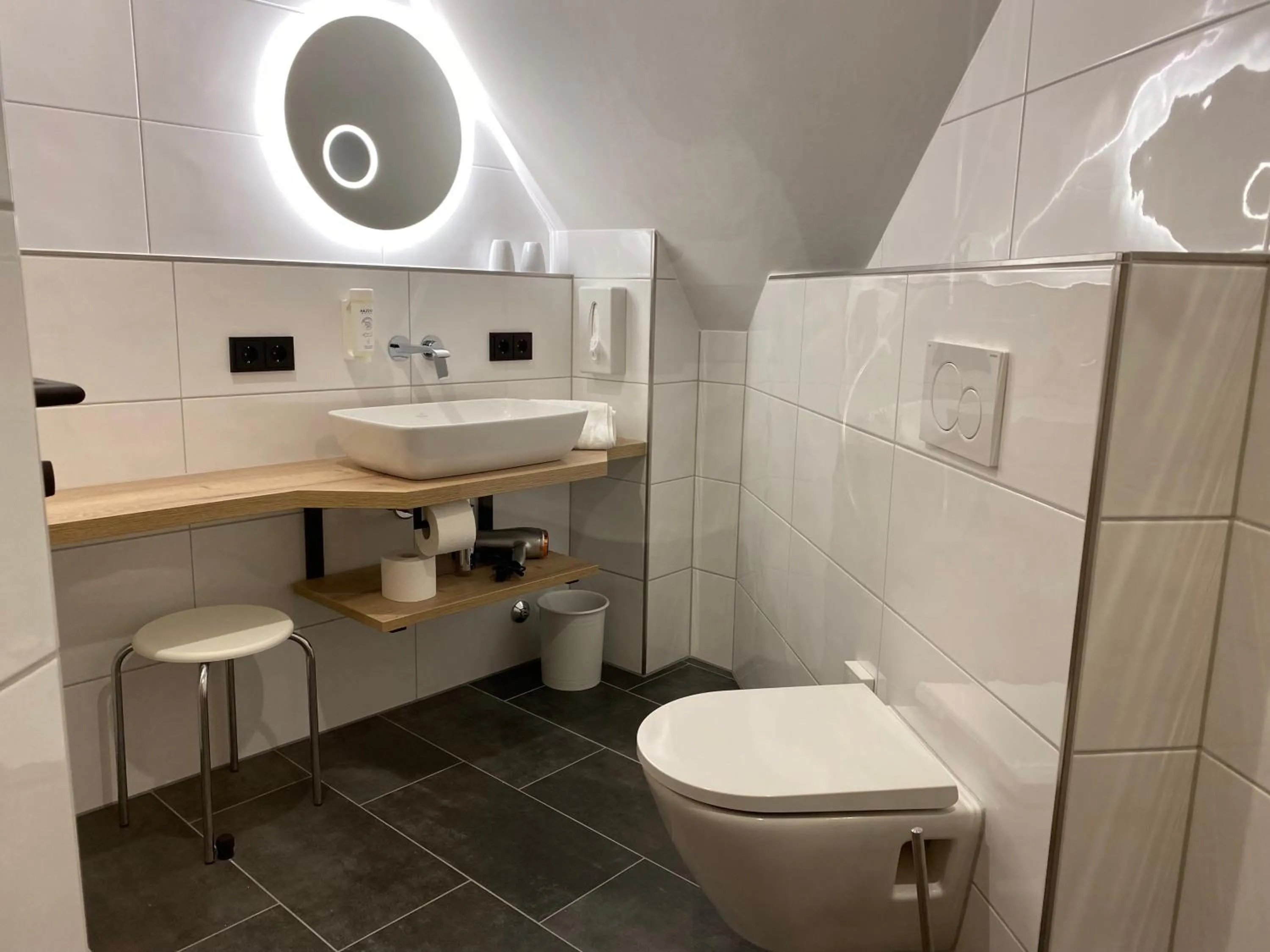 Bathroom in Akzent Hotel Schranne