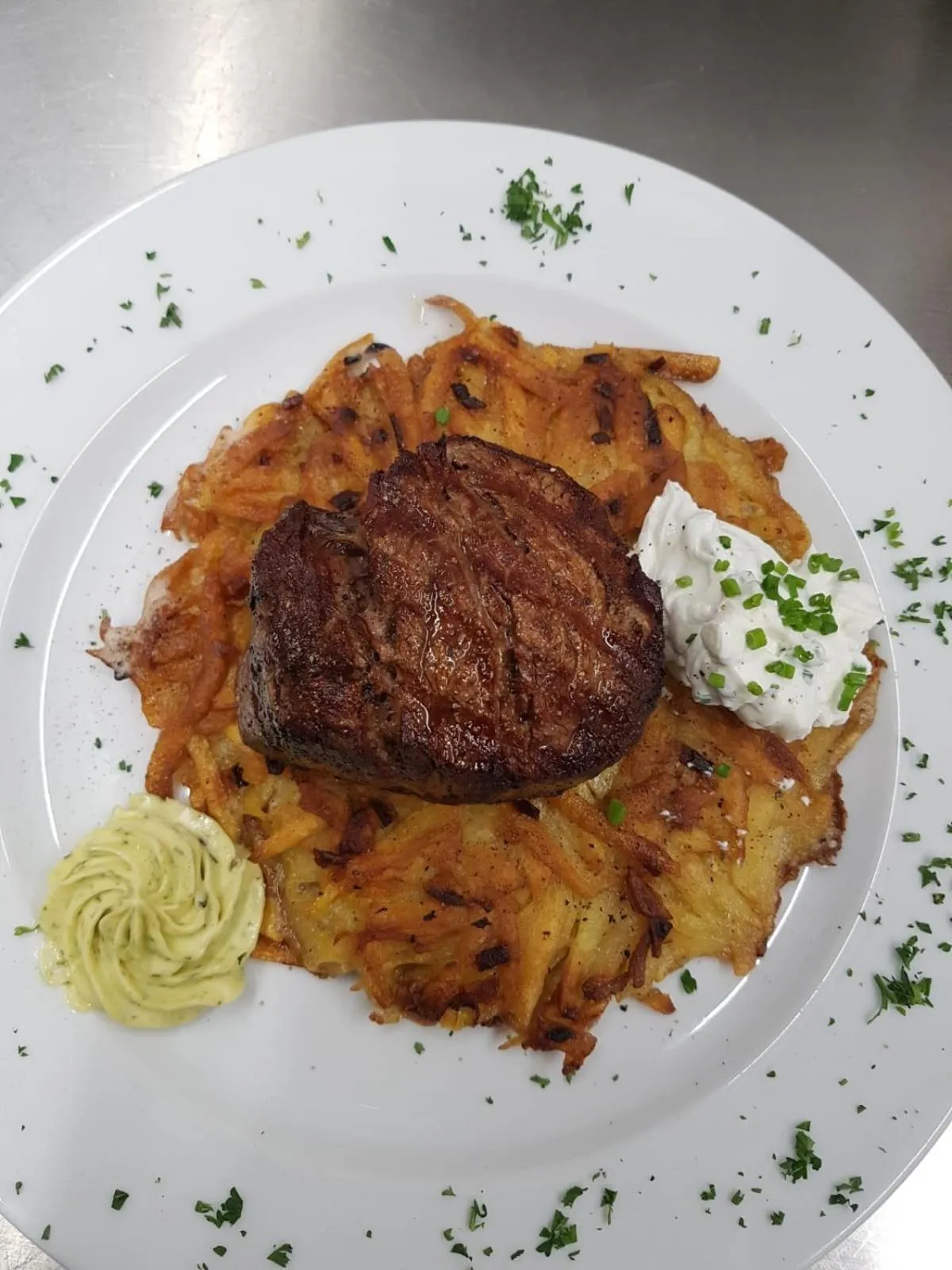 Restaurant/places to eat in Hotel Schempp