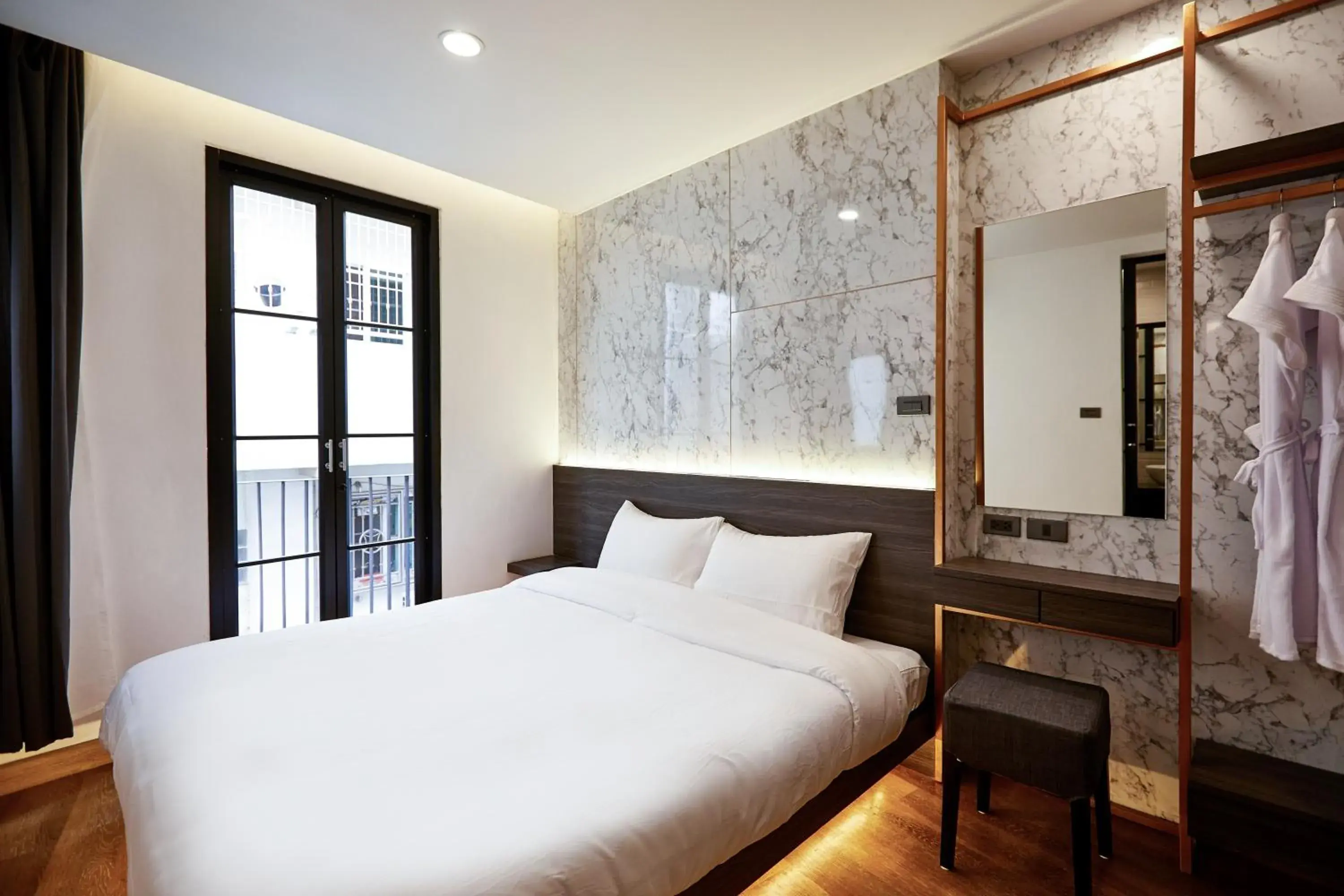 Deluxe King Room in Livinn91 Hotel Deluxe King Room in Livinn91 Hotel