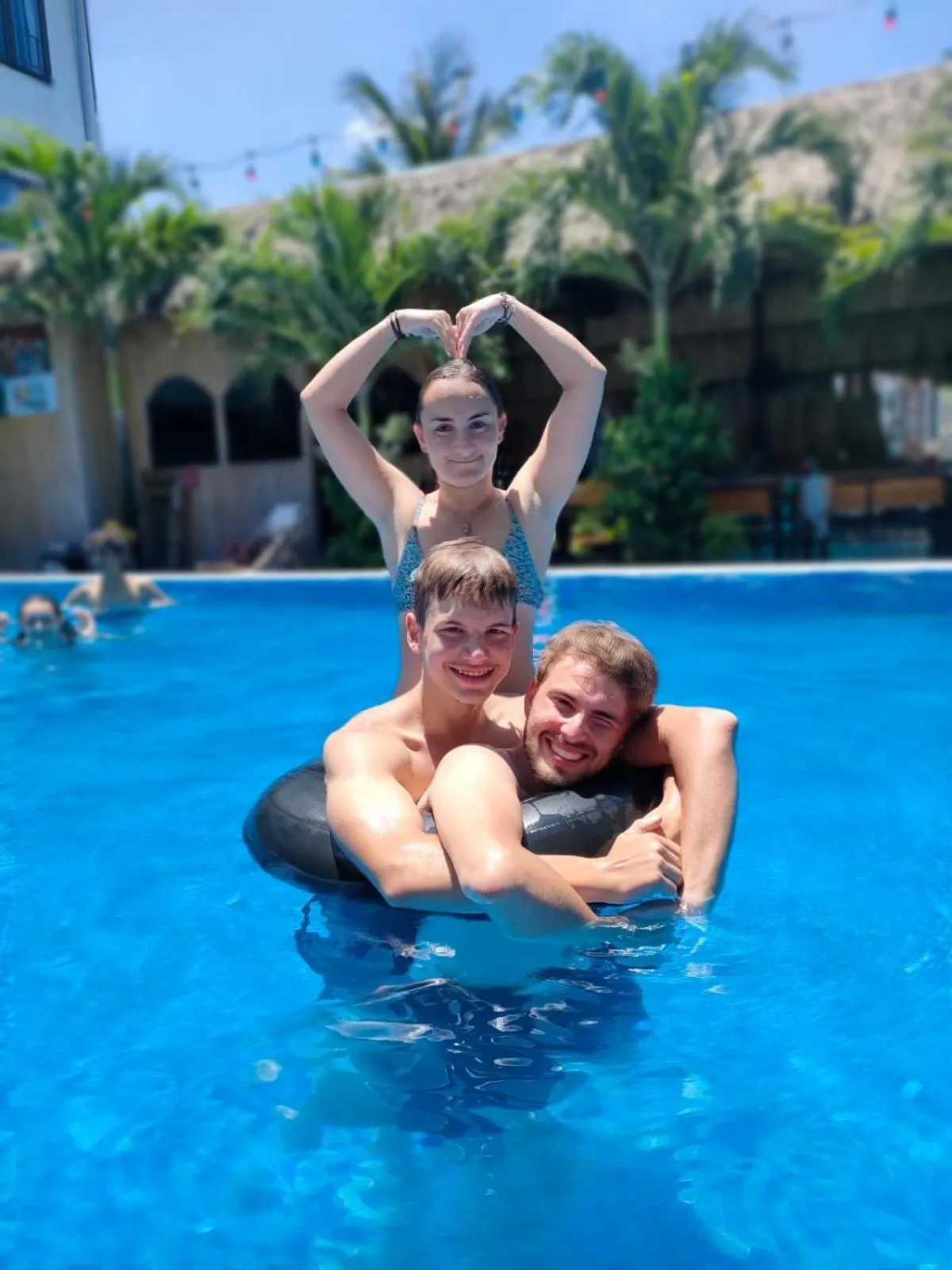 People in Elizabeth Hotel Tam Coc