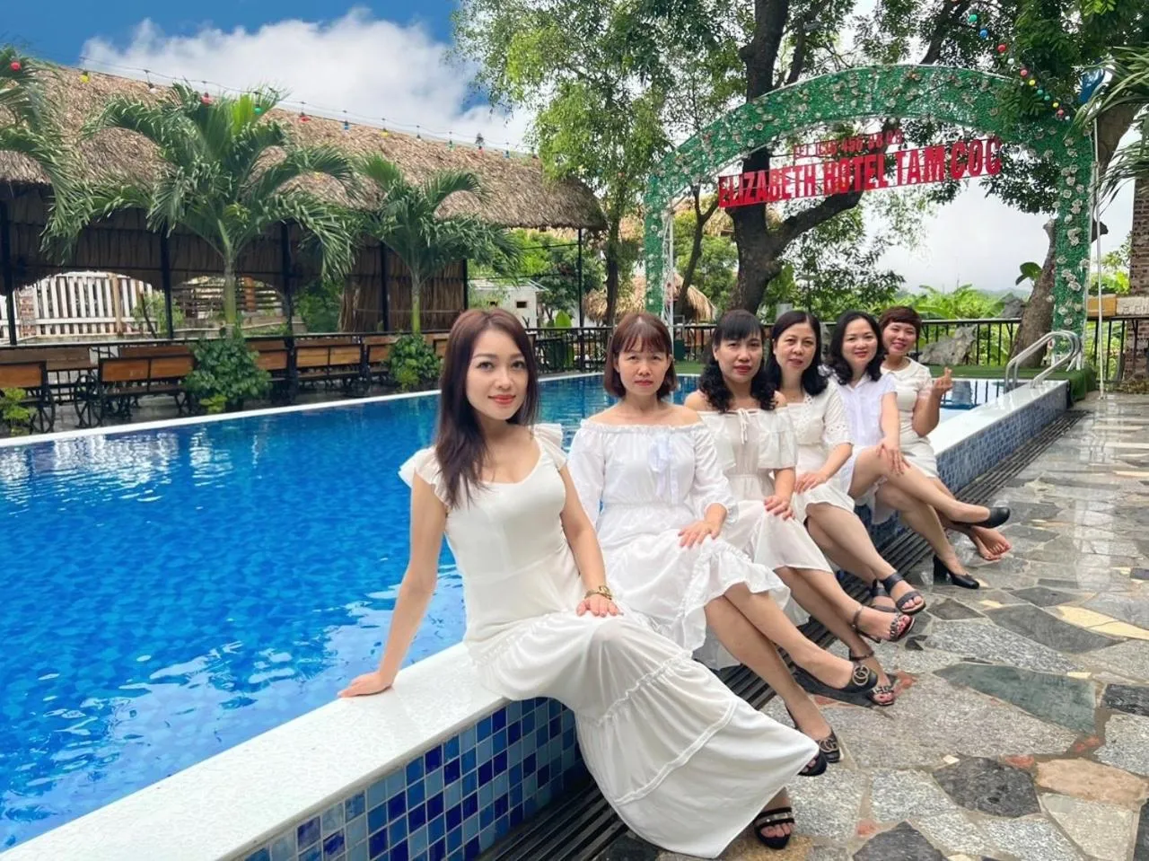 Day in Elizabeth Hotel Tam Coc