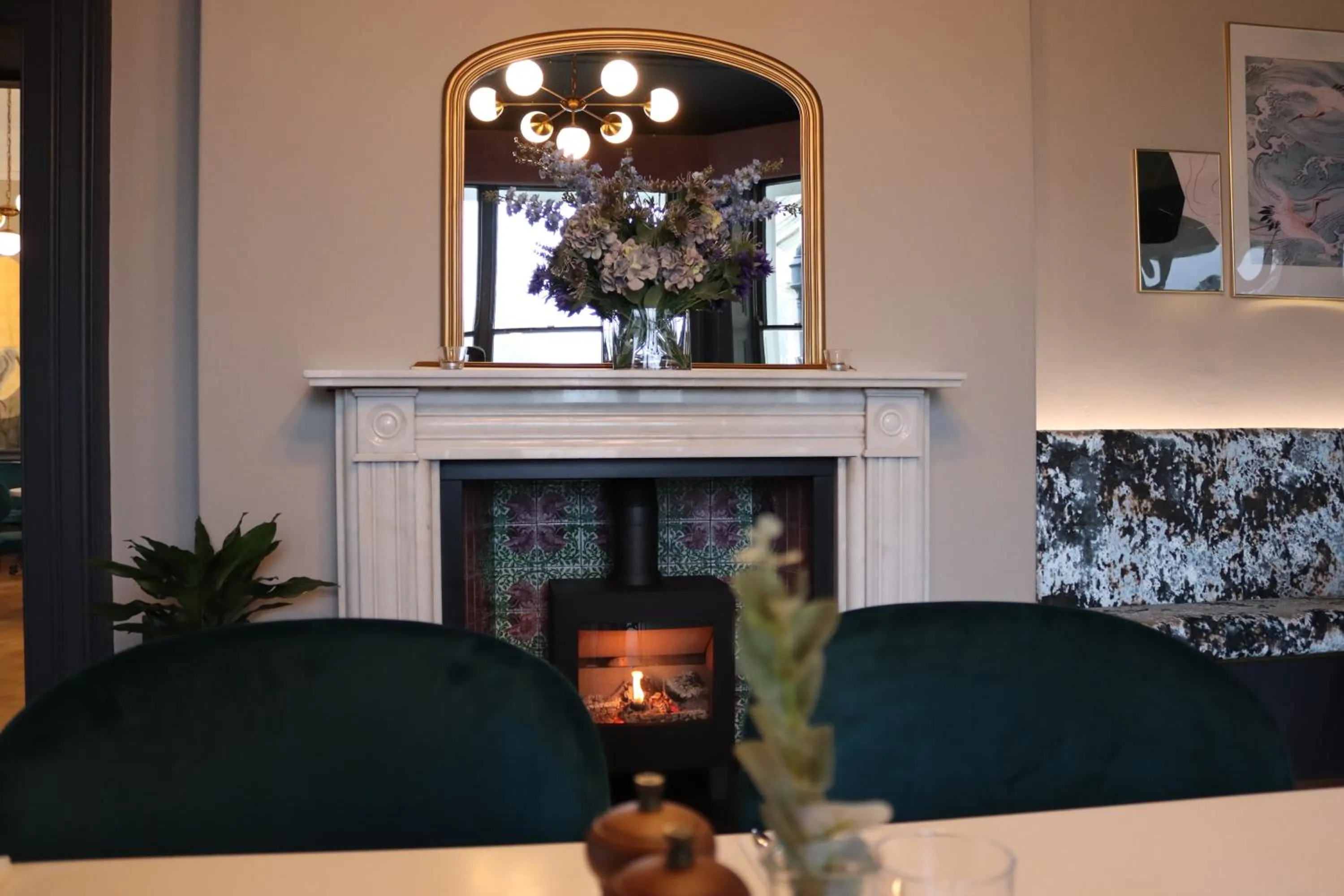 Restaurant/places to eat in Orange Grove Hotel & Gardens