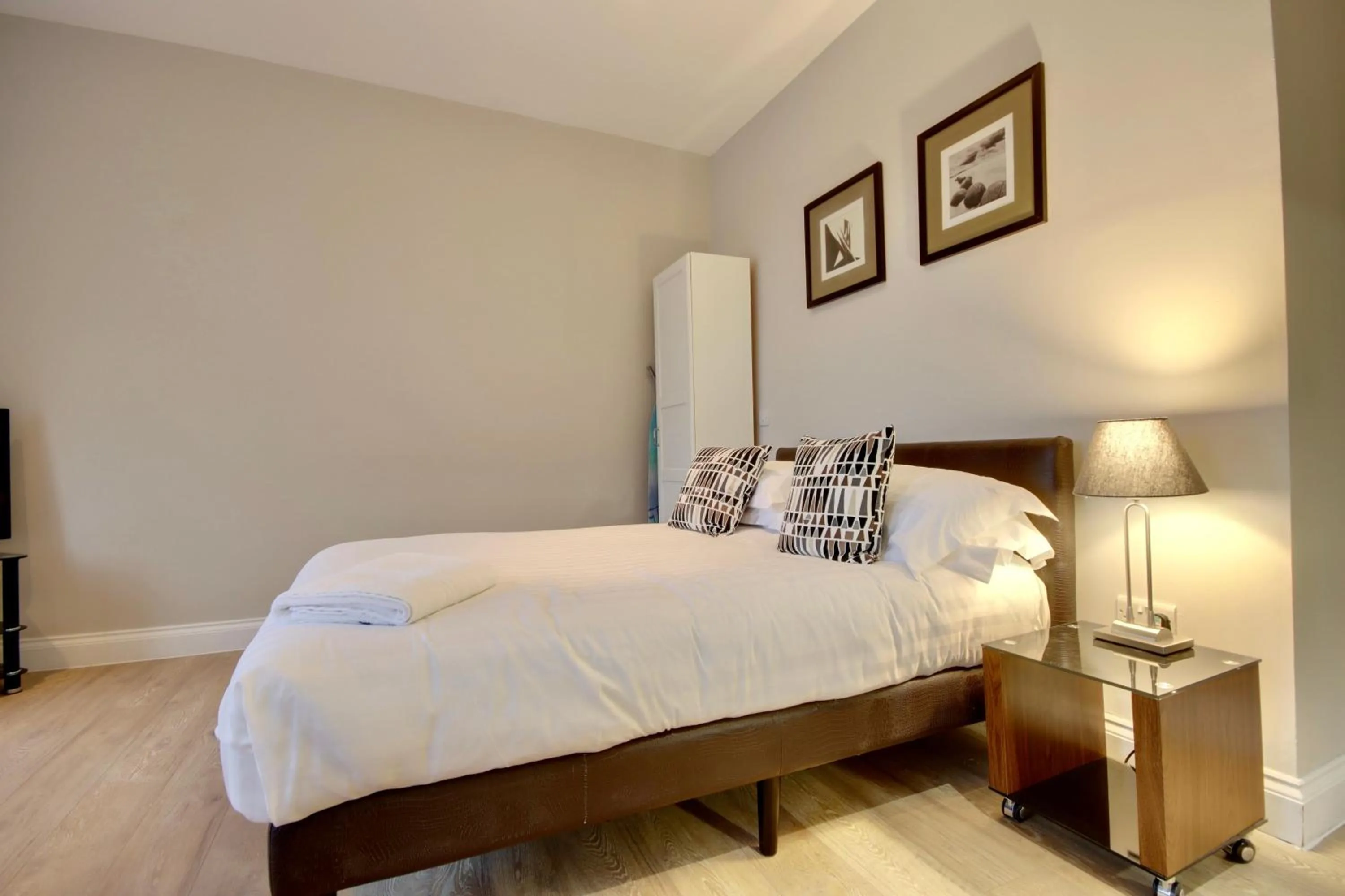 Bedroom, Bed in Orange Grove Hotel & Gardens