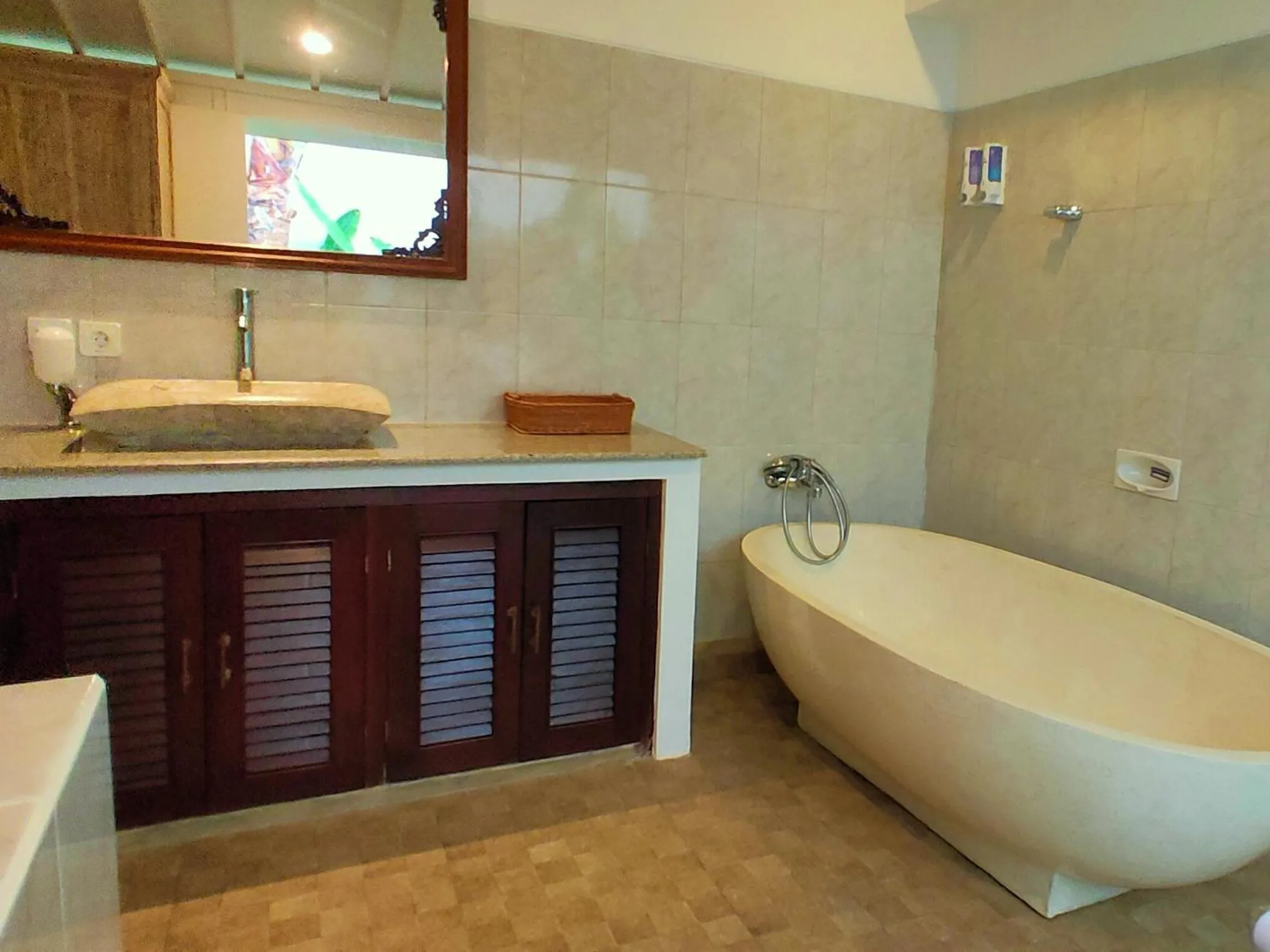 Bathroom in Tegal Uma Seminyak by Maha Bali