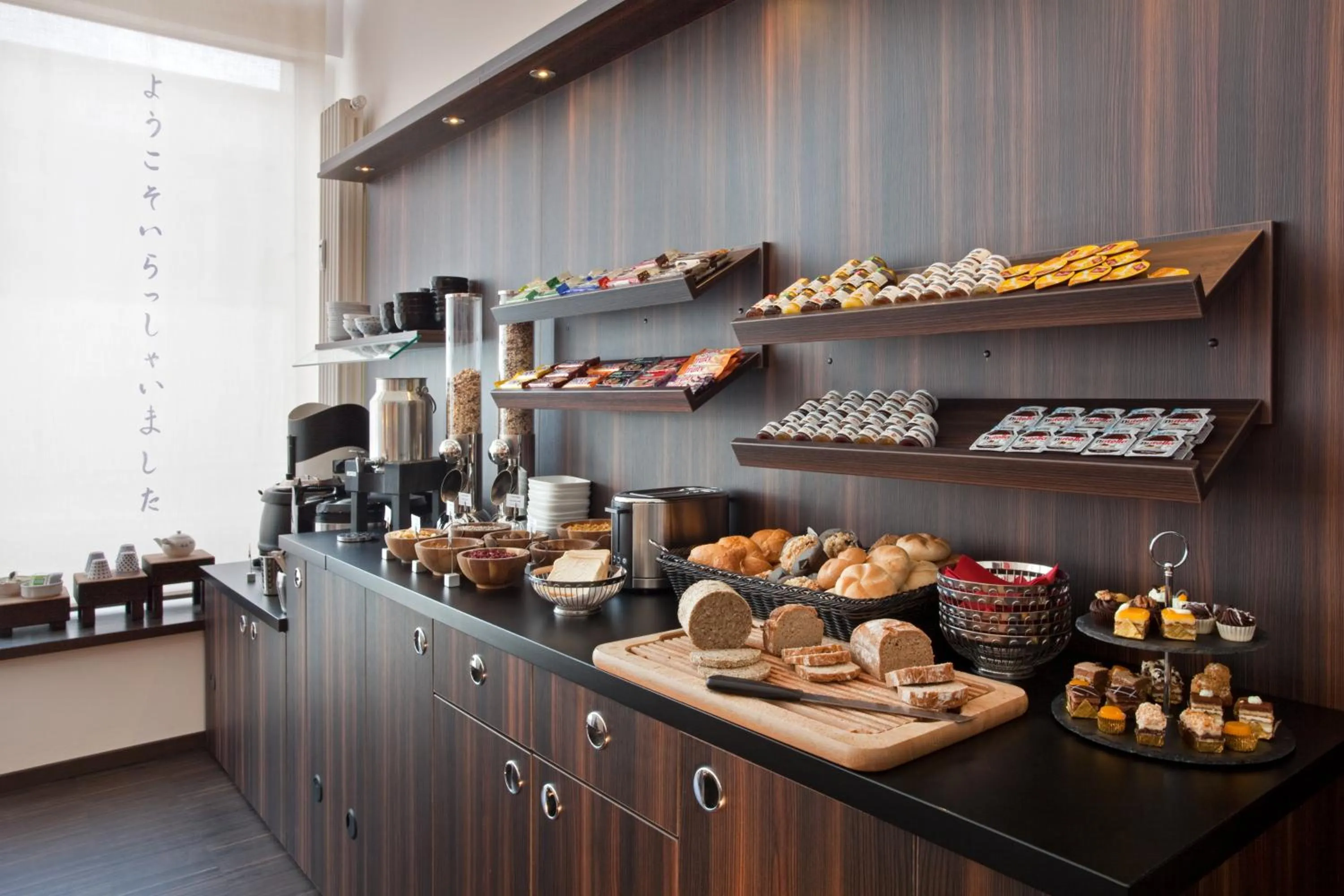 Food and drinks in Hotel Asahi