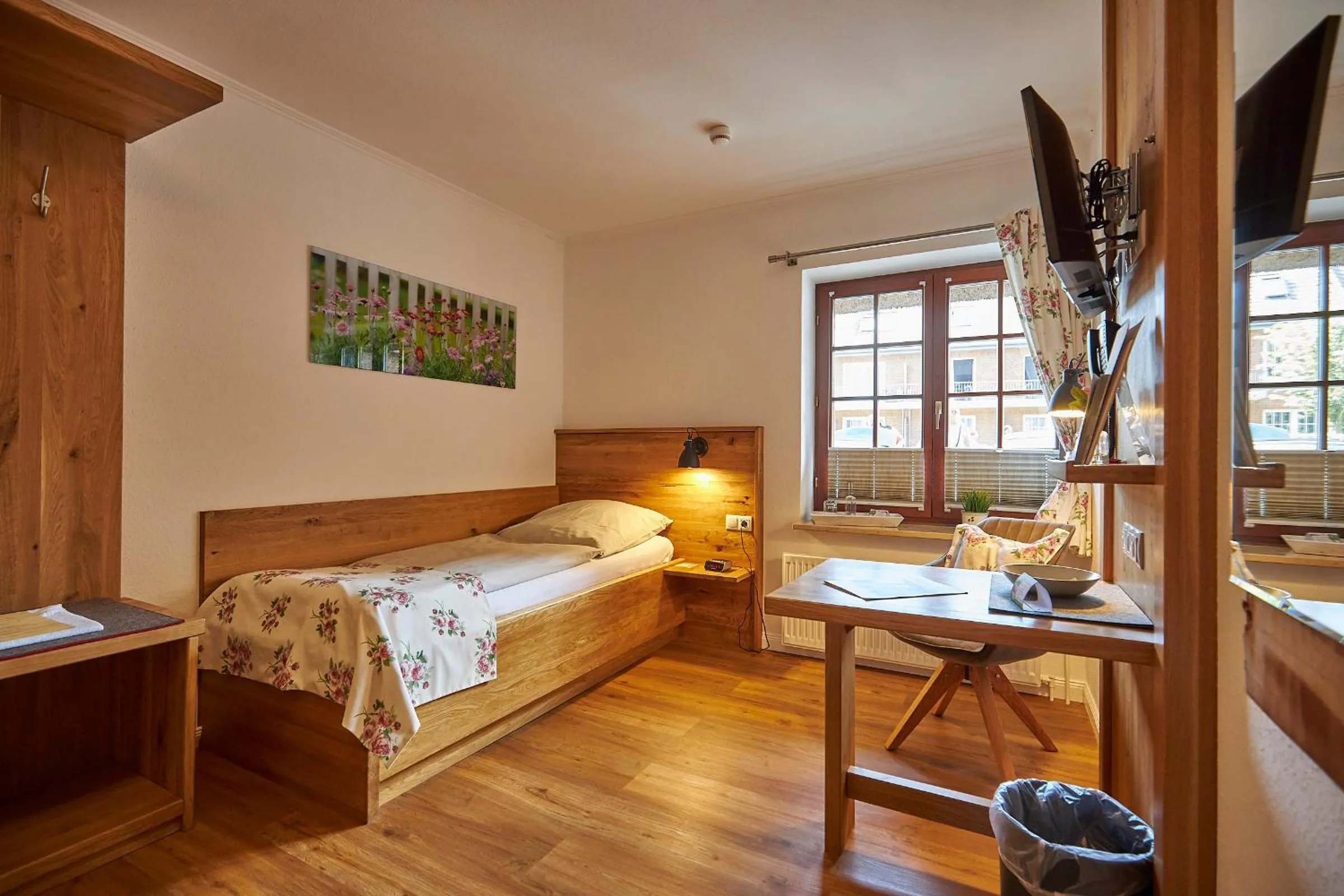 Photo of the whole room, Bed in Flair Landhotel Strengliner Mühle