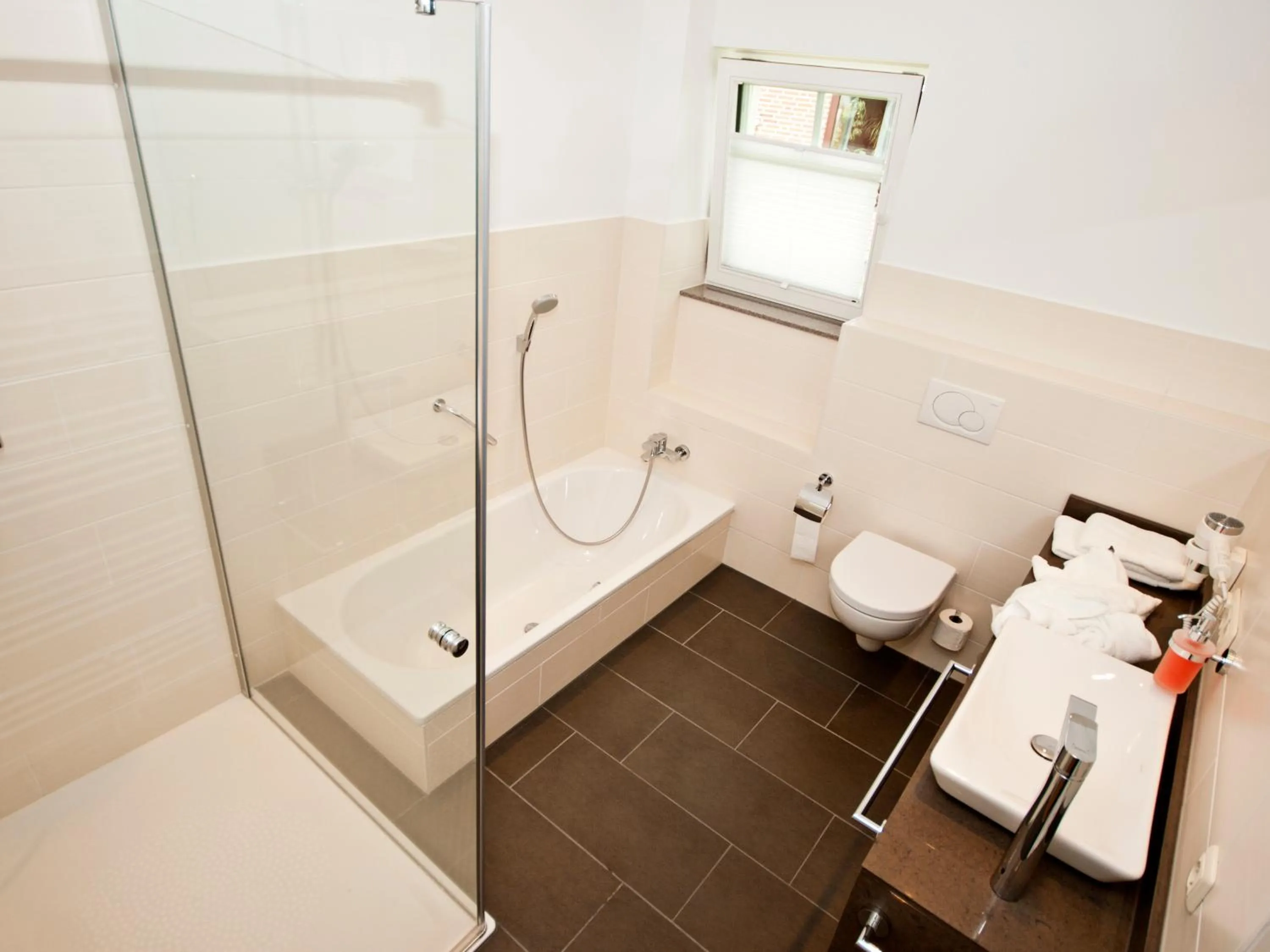 Bathroom in Flair Landhotel Strengliner Mühle