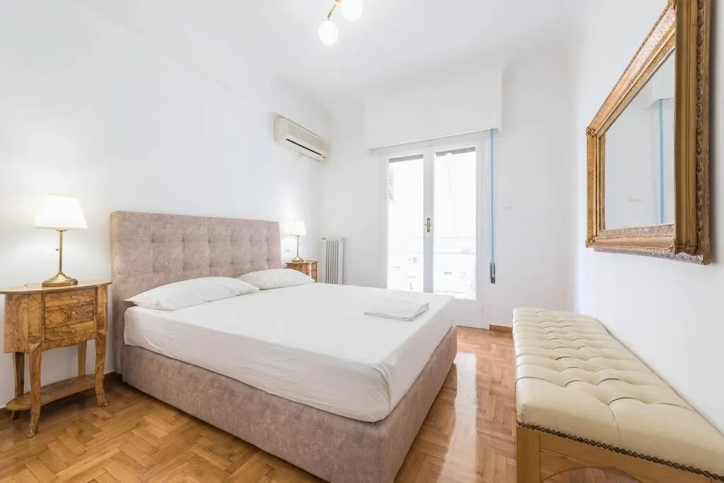 Bed in Victoria Supreme Suite