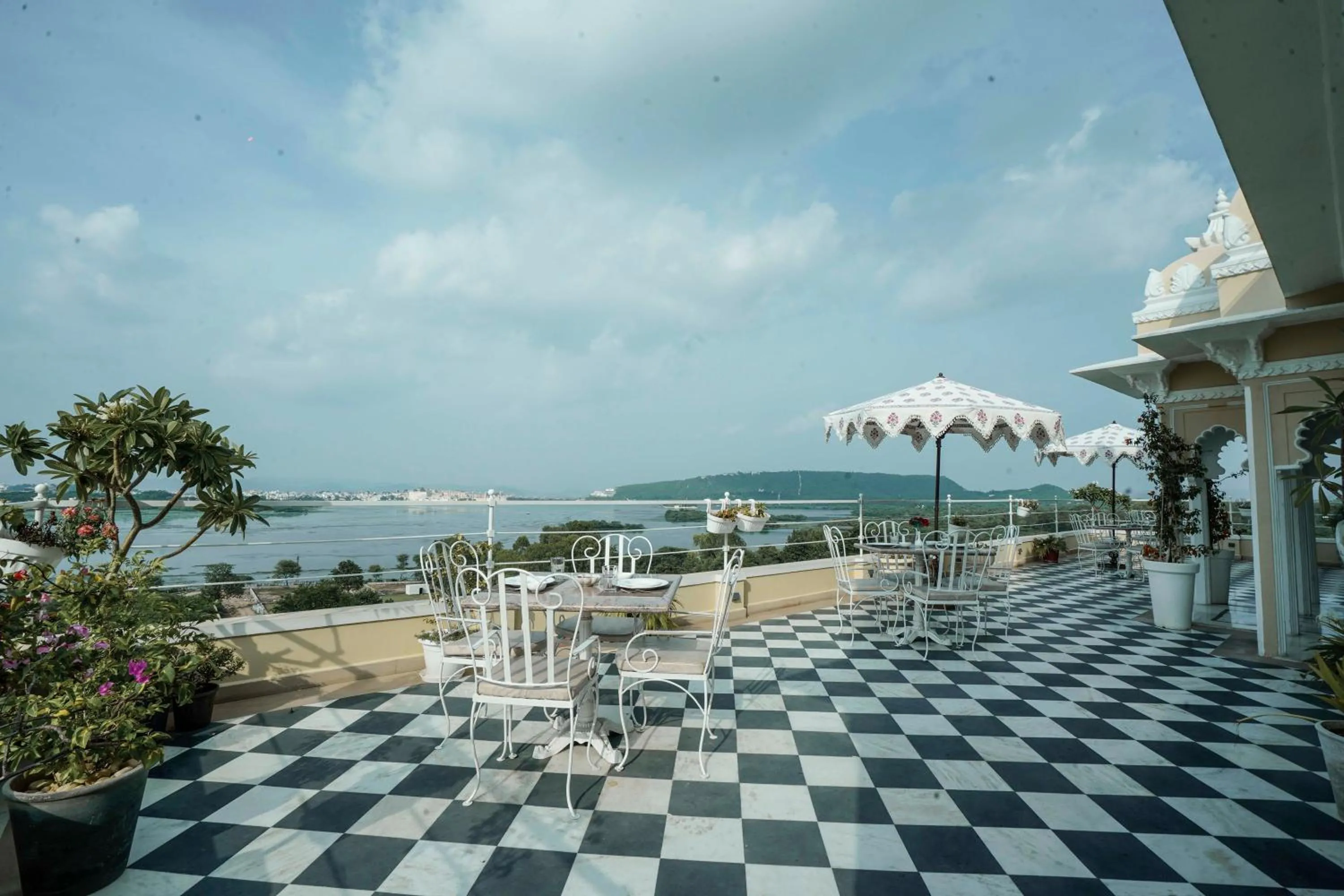 Restaurant/places to eat in Burj Baneria - A Boutique Homestay
