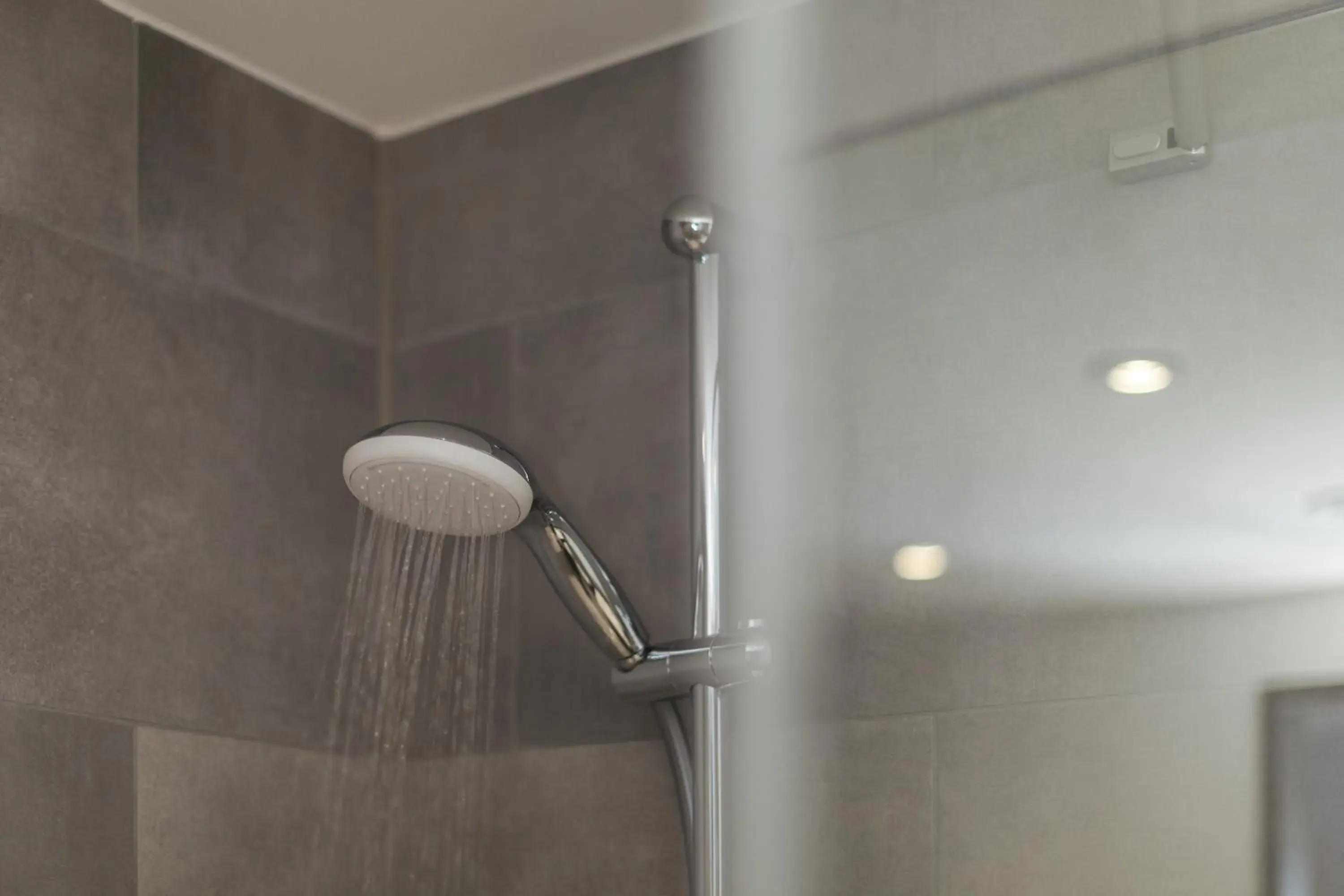 Queen Room - Accessible in the niu Sparrow Queen Room - Accessible in the niu Sparrow