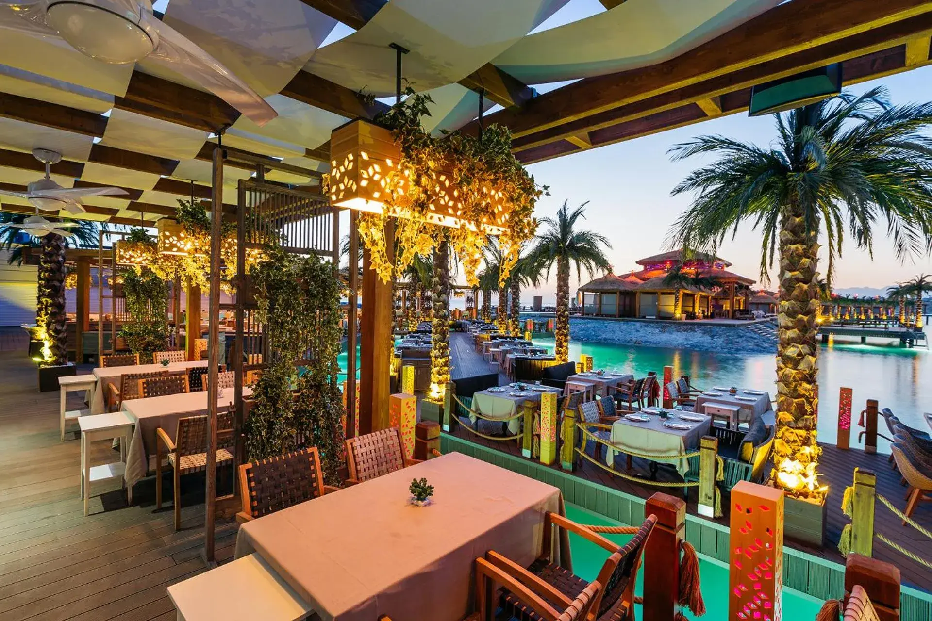 Restaurant/places to eat in Cratos Premium Hotel Casino & SPA Restaurant/places to eat in Cratos Premium Hotel Casino & SPA