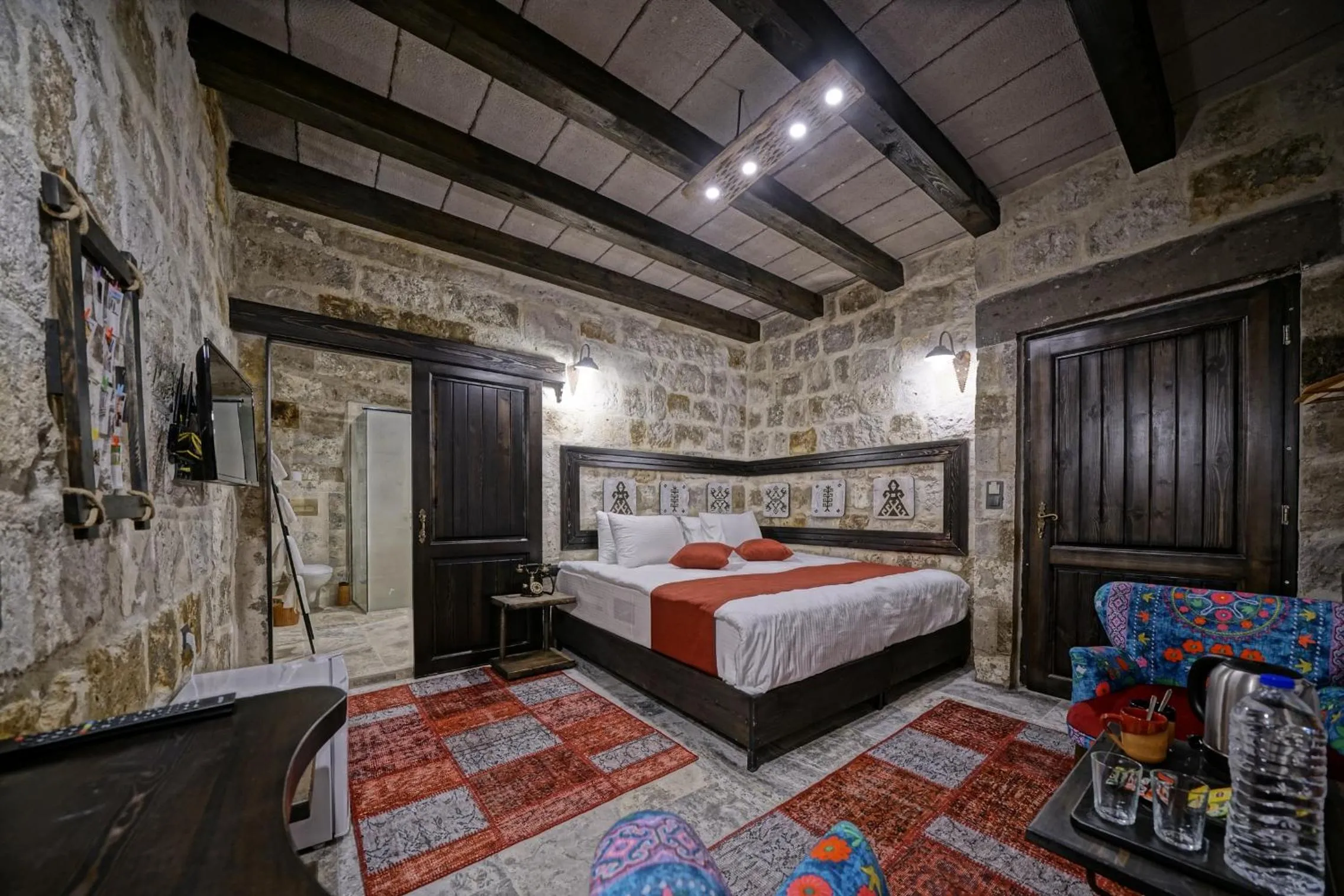 Photo of the whole room, Bed in Arinna Cappadocia