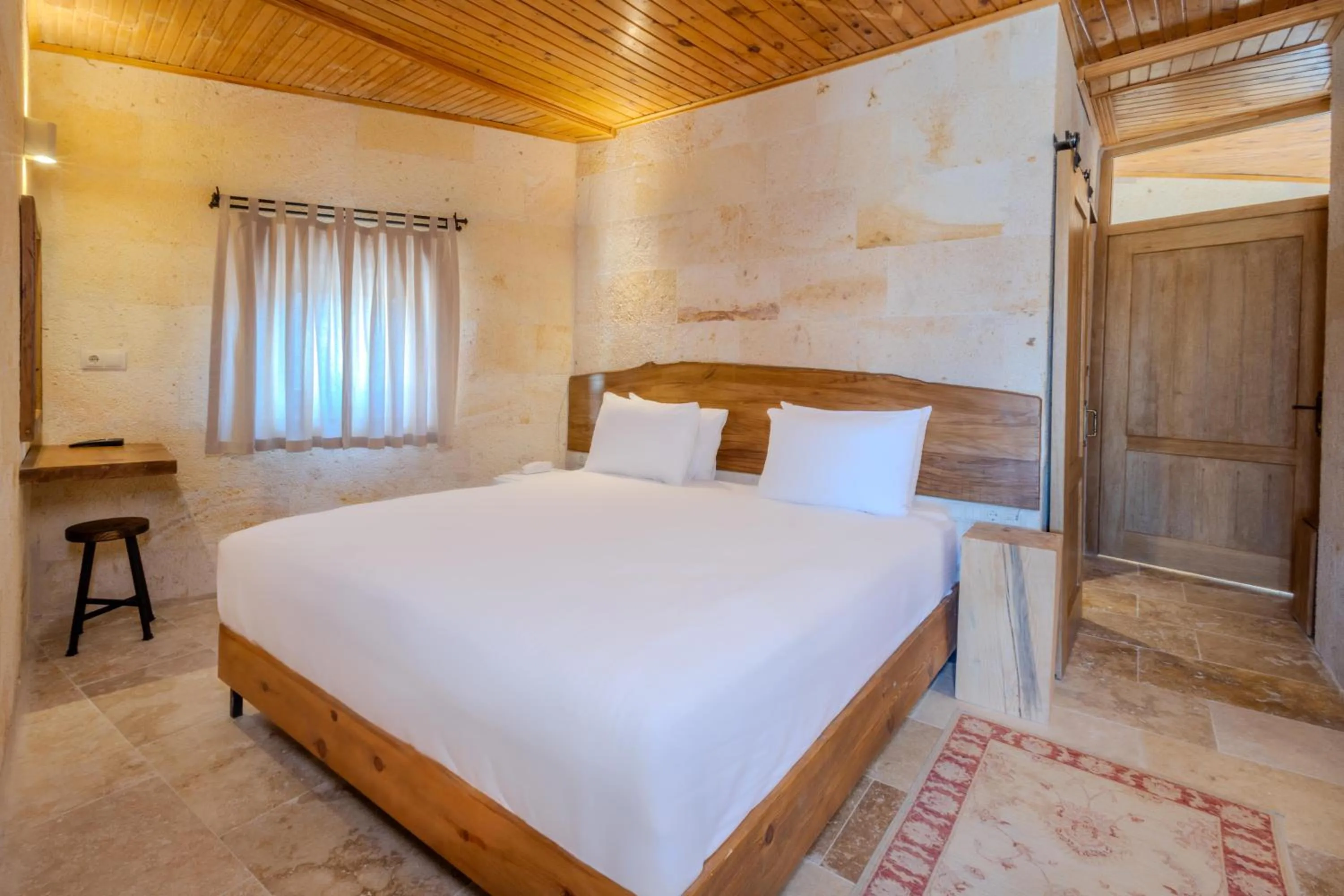 Bed in Arinna Cappadocia