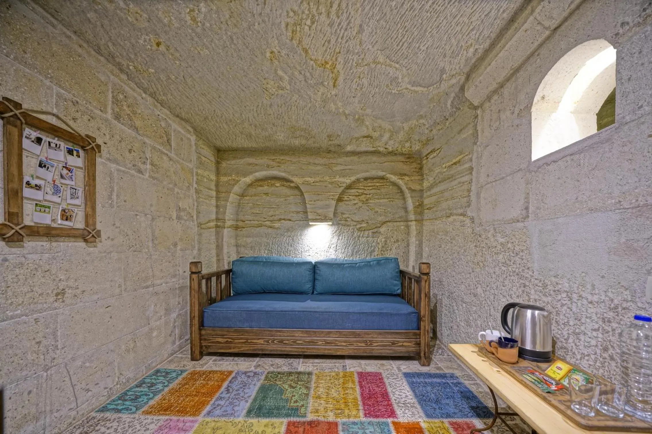 Seating area, Bed in Arinna Cappadocia