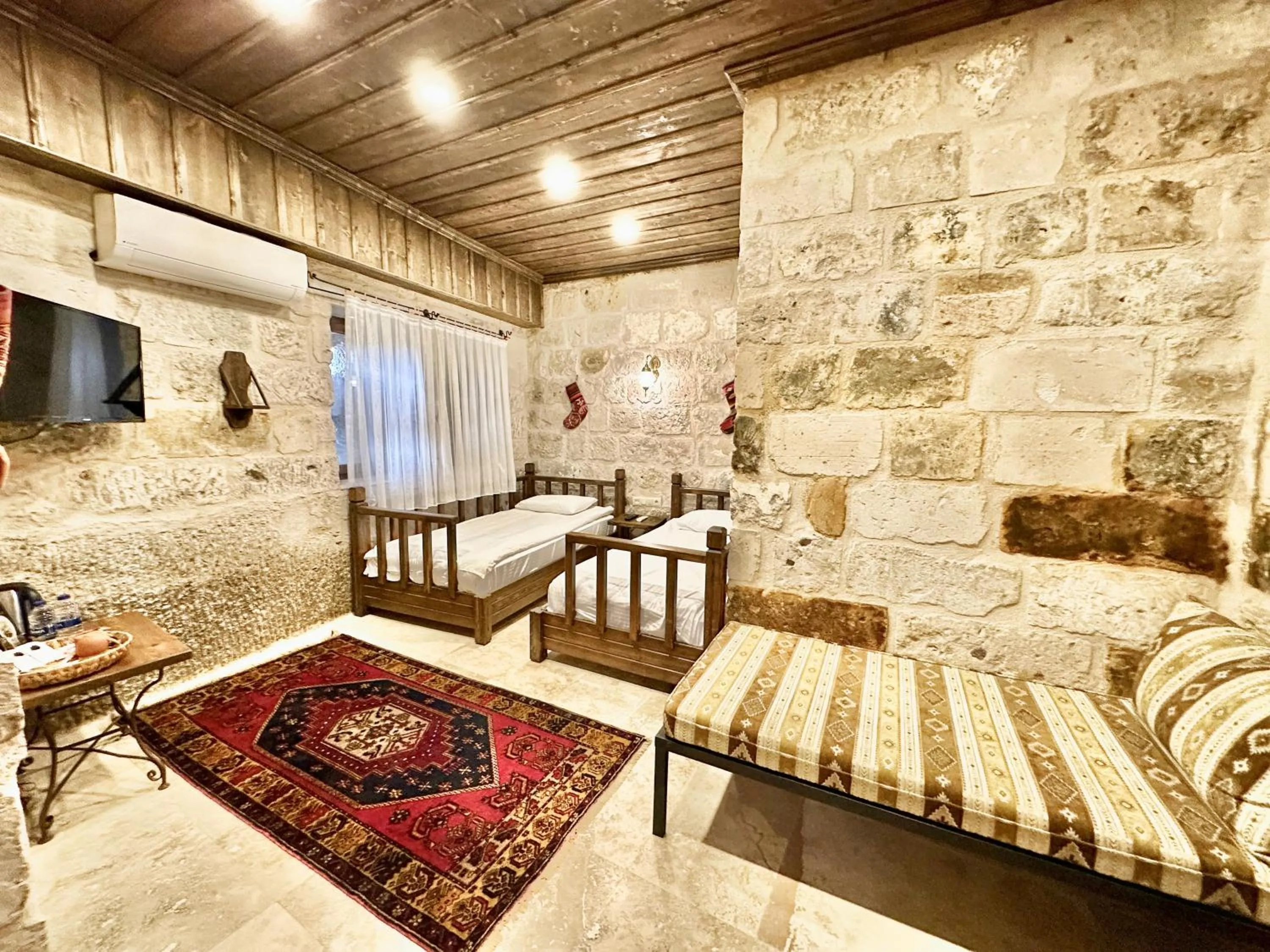 Seating area, Bed in Arinna Cappadocia
