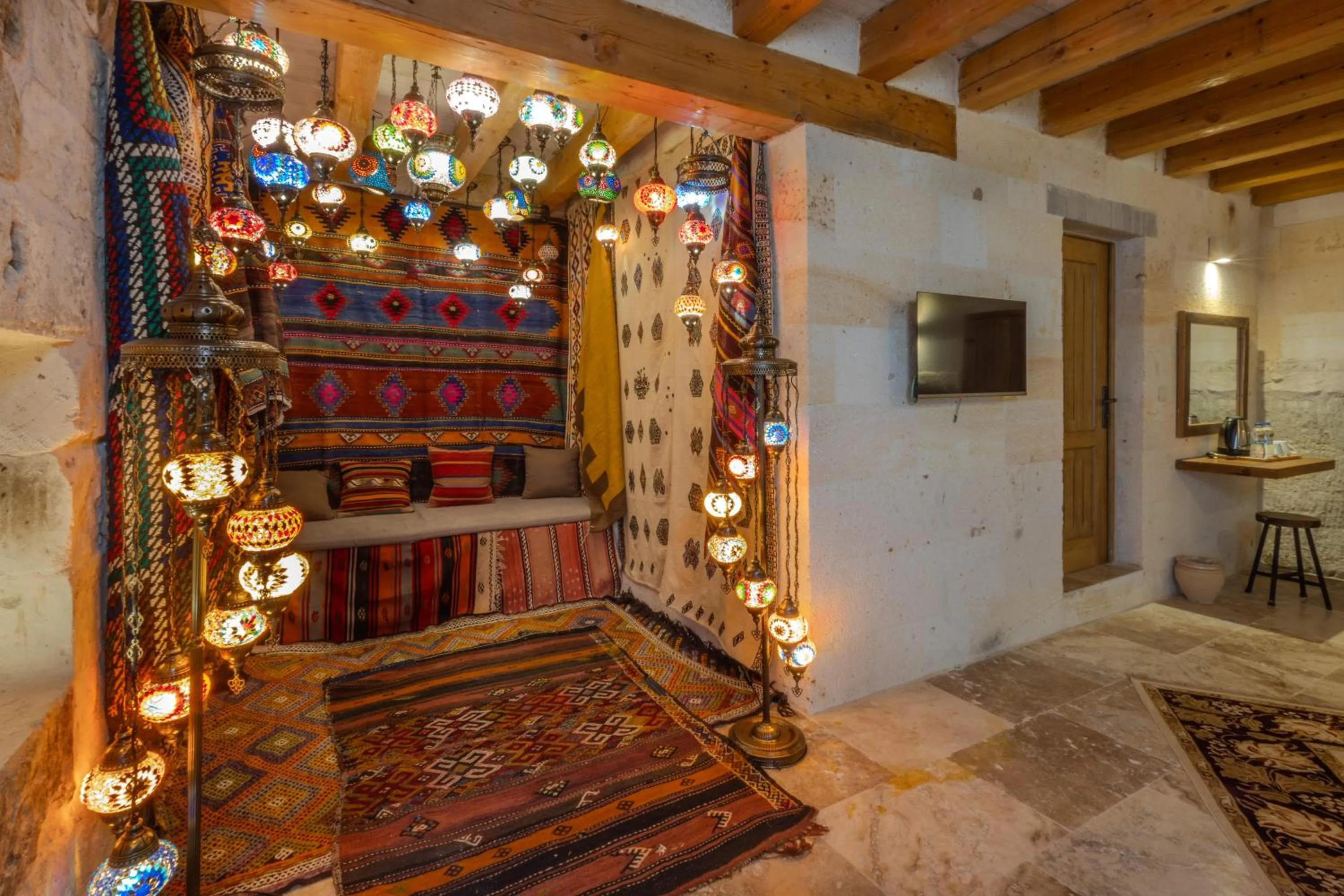 TV and multimedia in Arinna Cappadocia