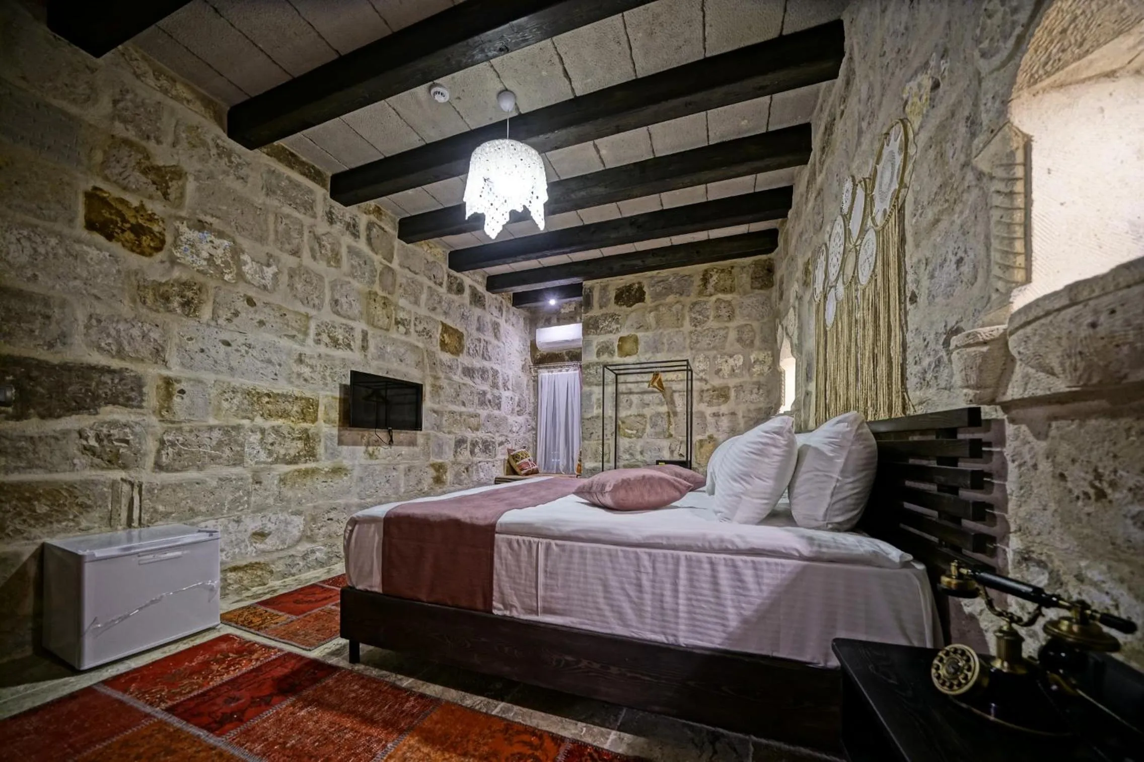 Bed in Arinna Cappadocia