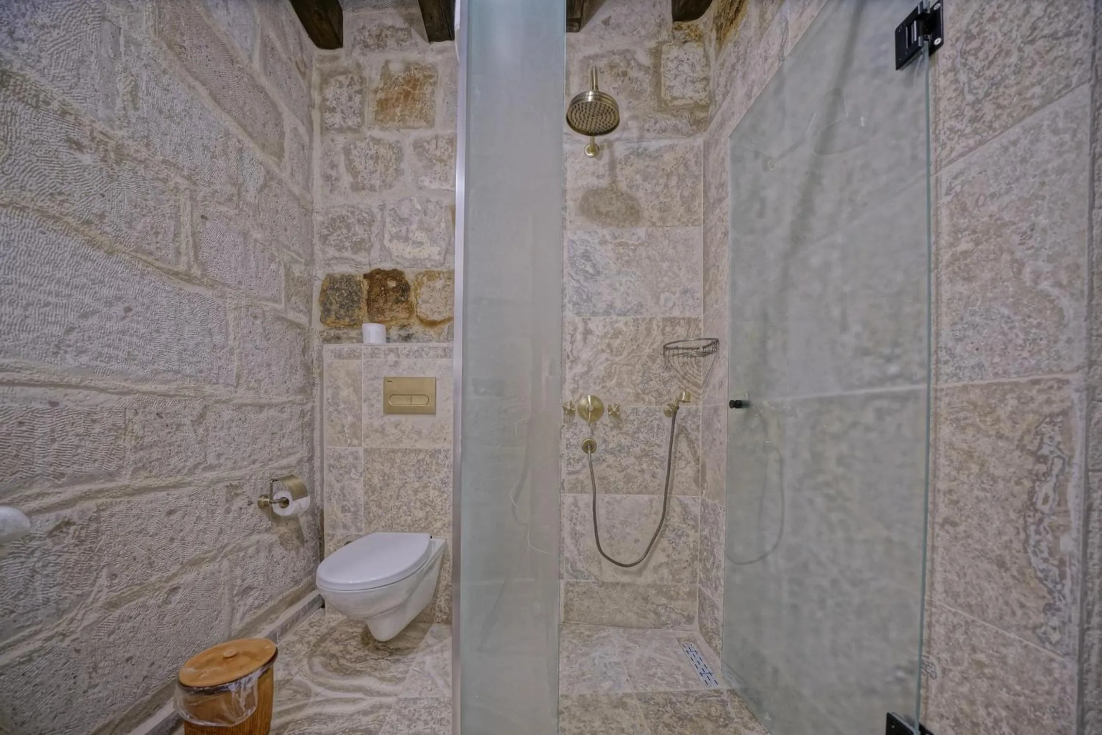Shower in Arinna Cappadocia
