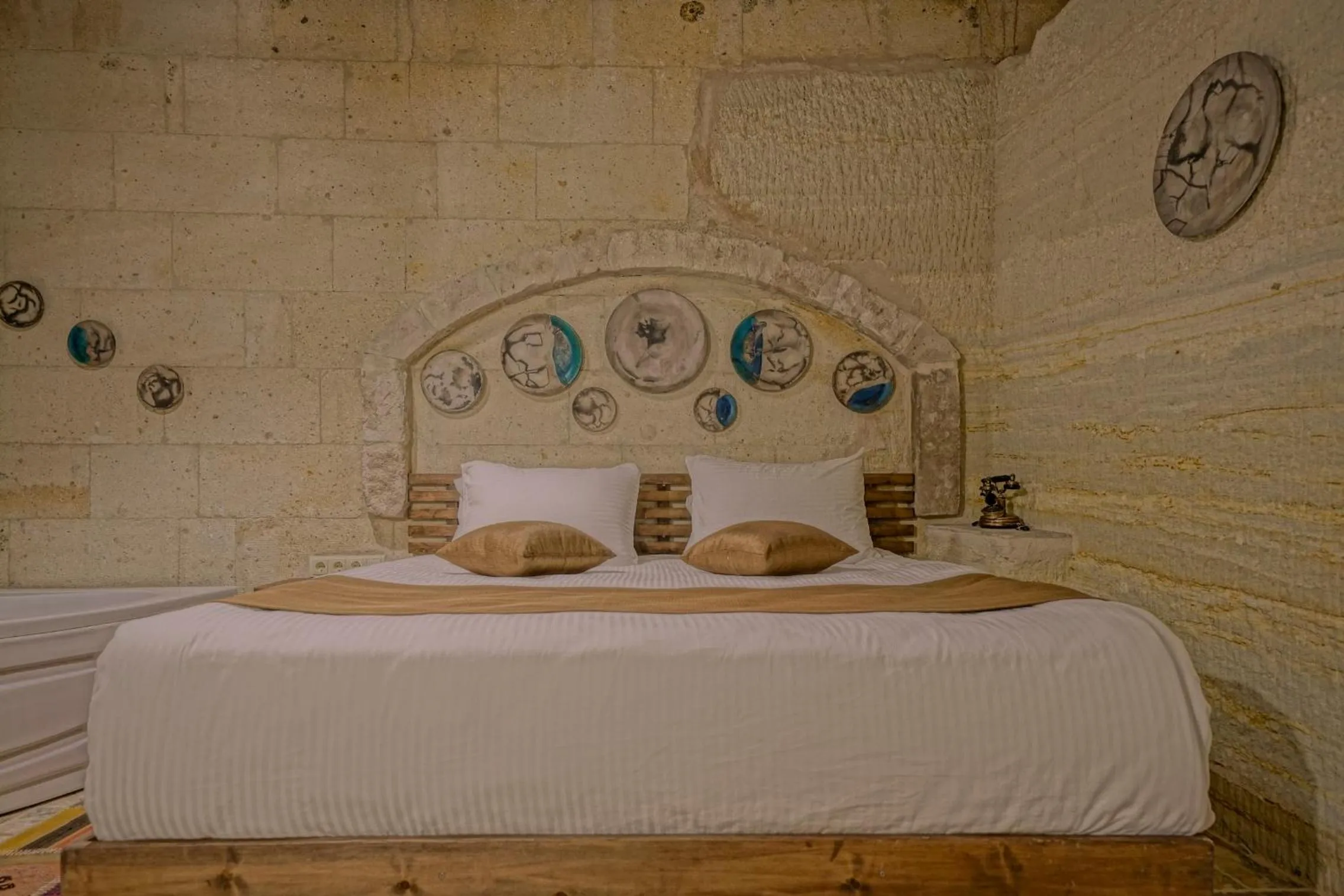 Bed in Arinna Cappadocia