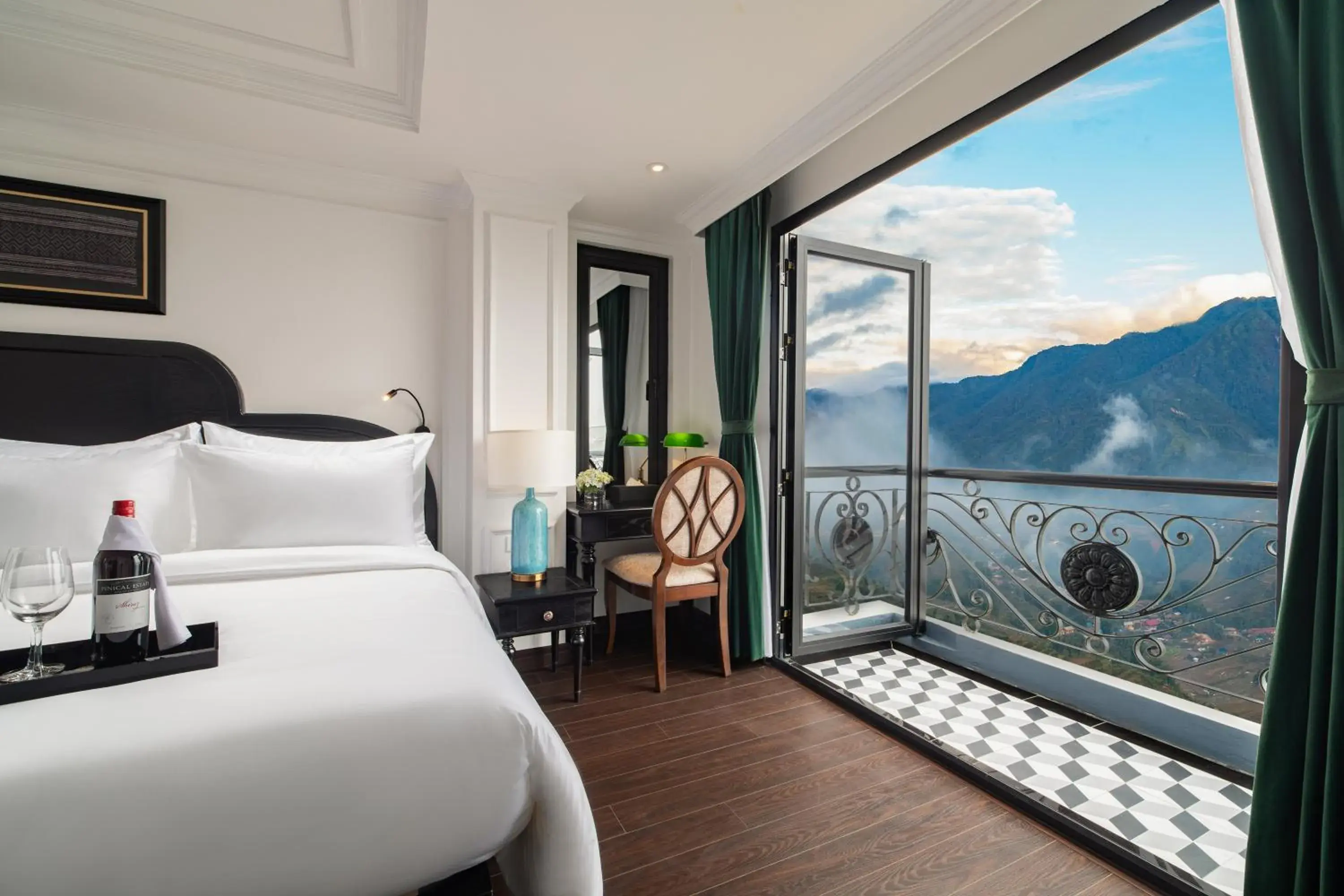 Balcony/Terrace, Bed in My Gallery Boutique Hotel & Spa Balcony/Terrace, Bed in My Gallery Boutique Hotel & Spa