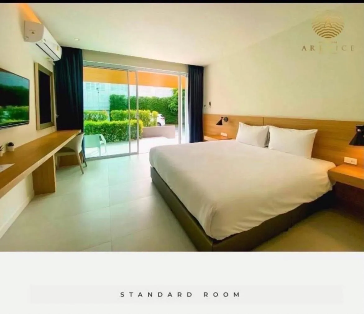 Bed in ARENICE Boutique Hotel