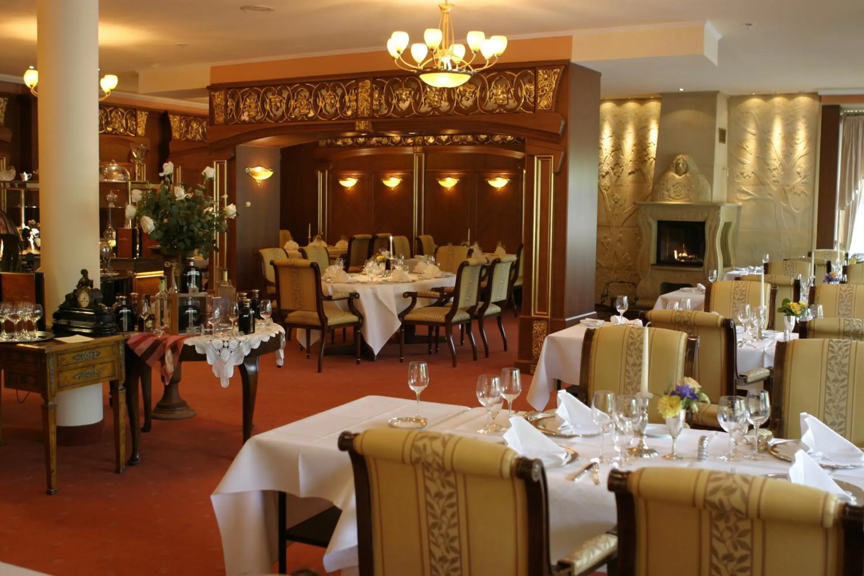 Restaurant/places to eat in Bellevue Rheinhotel Restaurant/places to eat in Bellevue Rheinhotel
