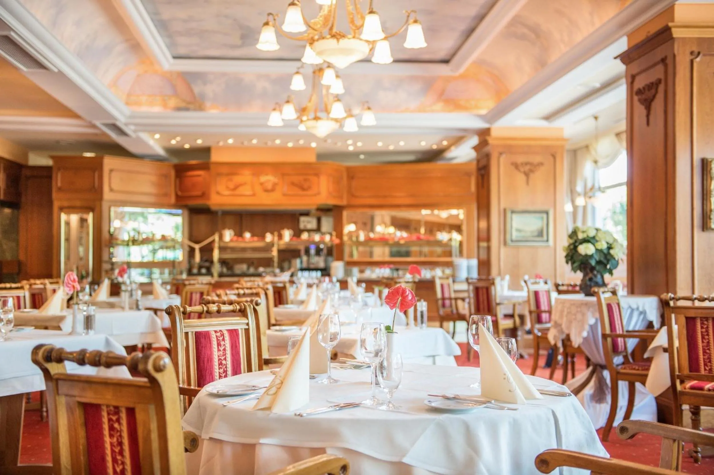 Restaurant/places to eat in Bellevue Rheinhotel