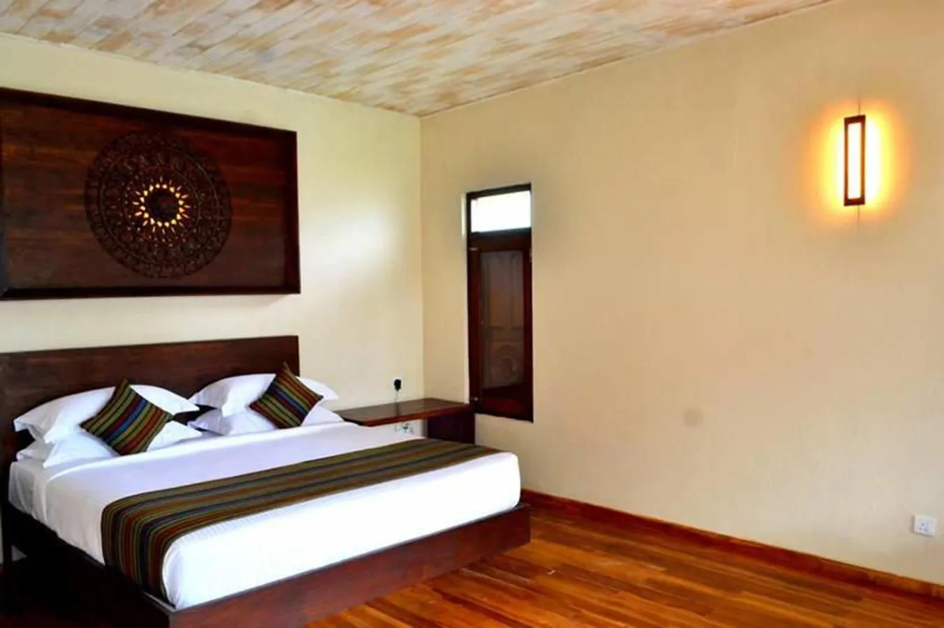 Bedroom, Bed in Guru Beach Resort