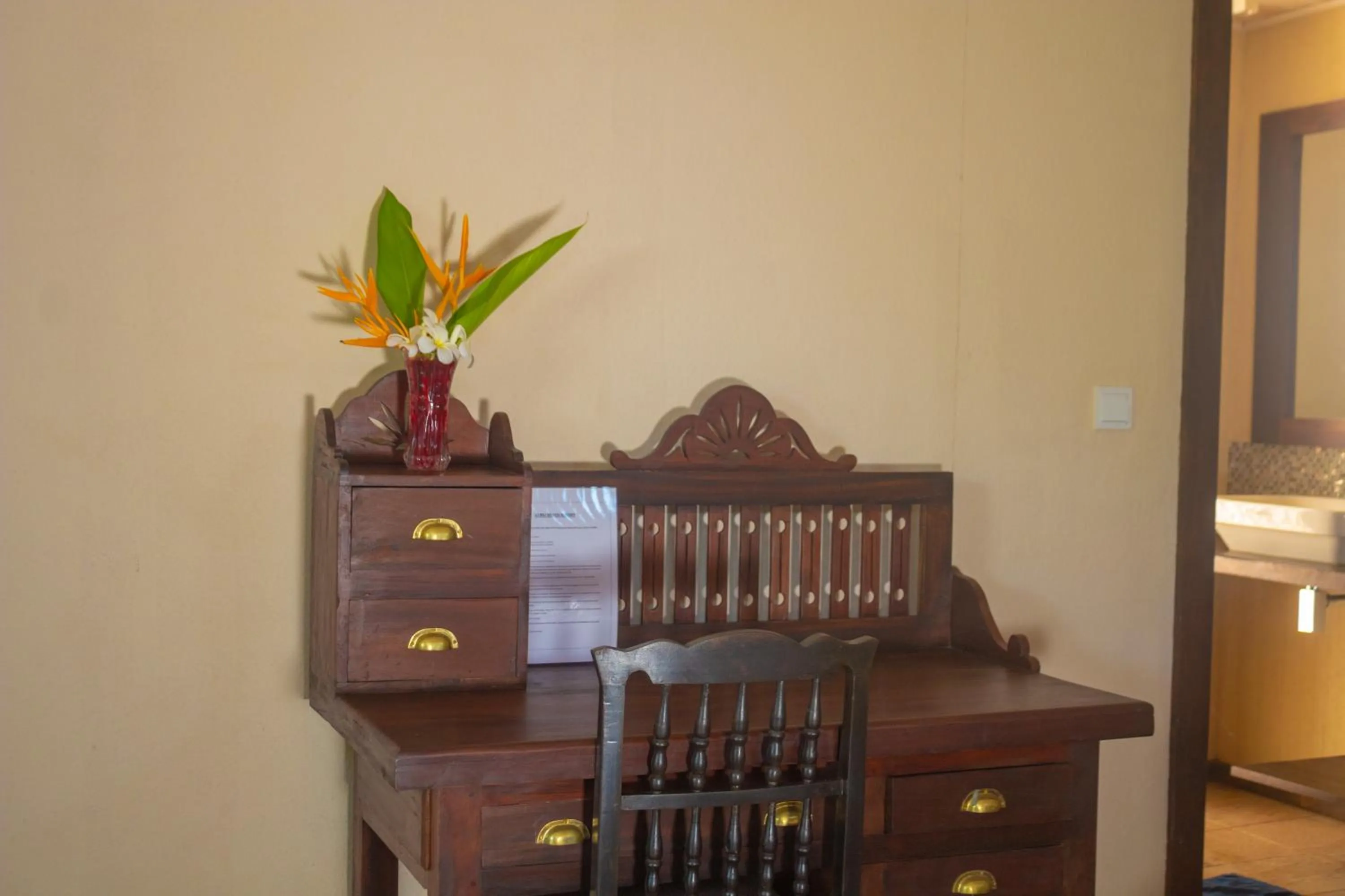 hair dresser in Guru Beach Resort