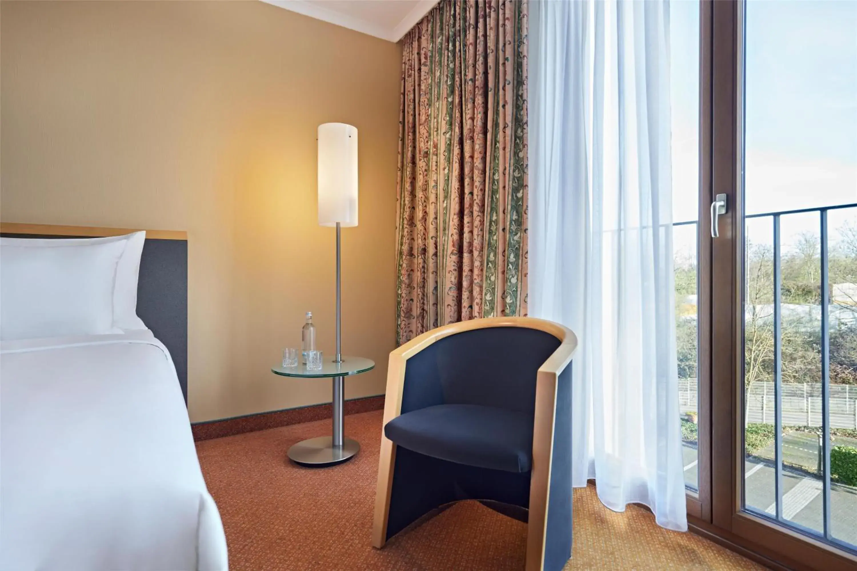 Bedroom, Bed in Lindner Hotel Leverkusen BayArena, part of JdV by Hyatt Bedroom, Bed in Lindner Hotel Leverkusen BayArena, part of JdV by Hyatt