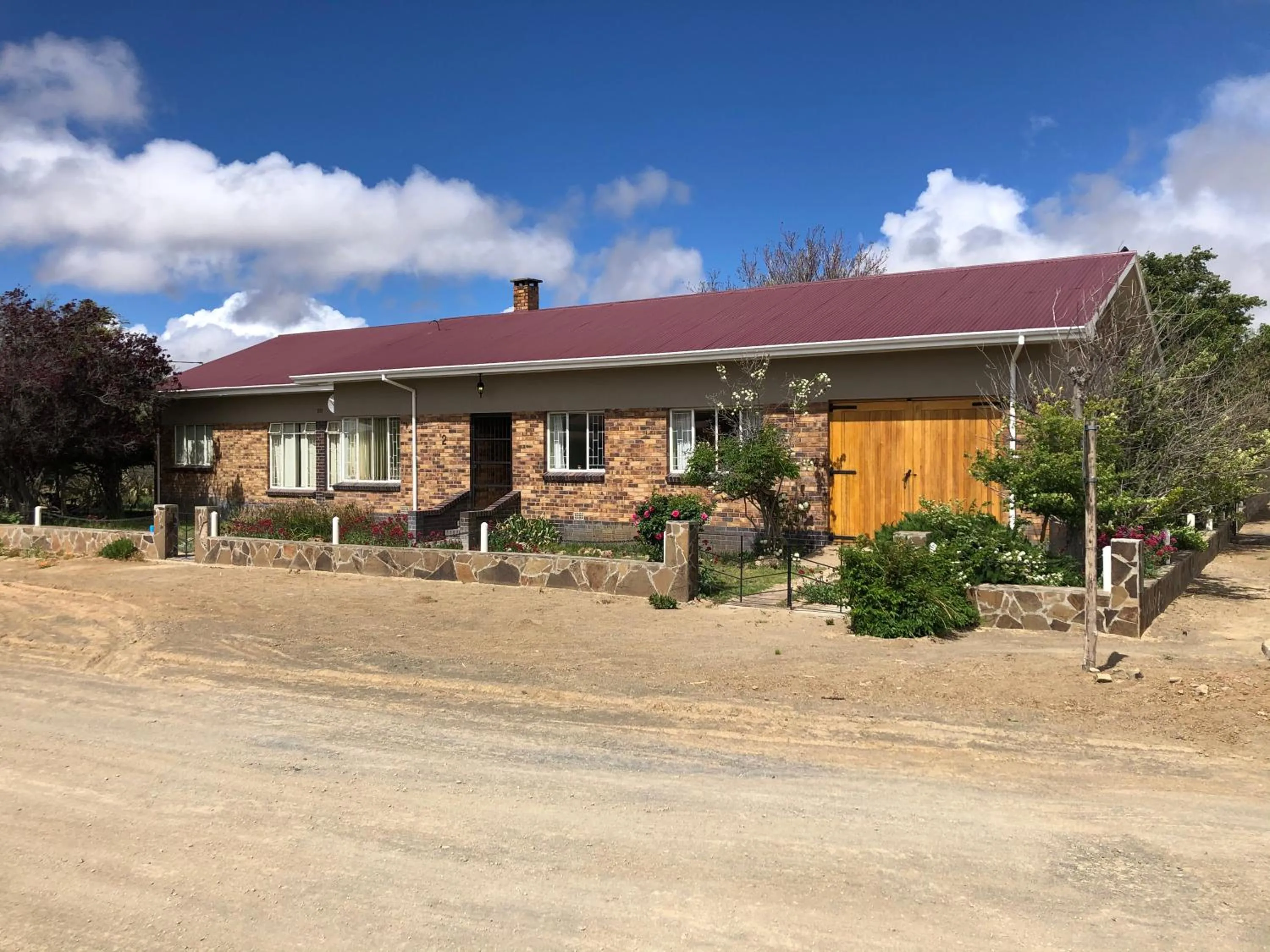 Five-Bedroom House in DKC Accommodation