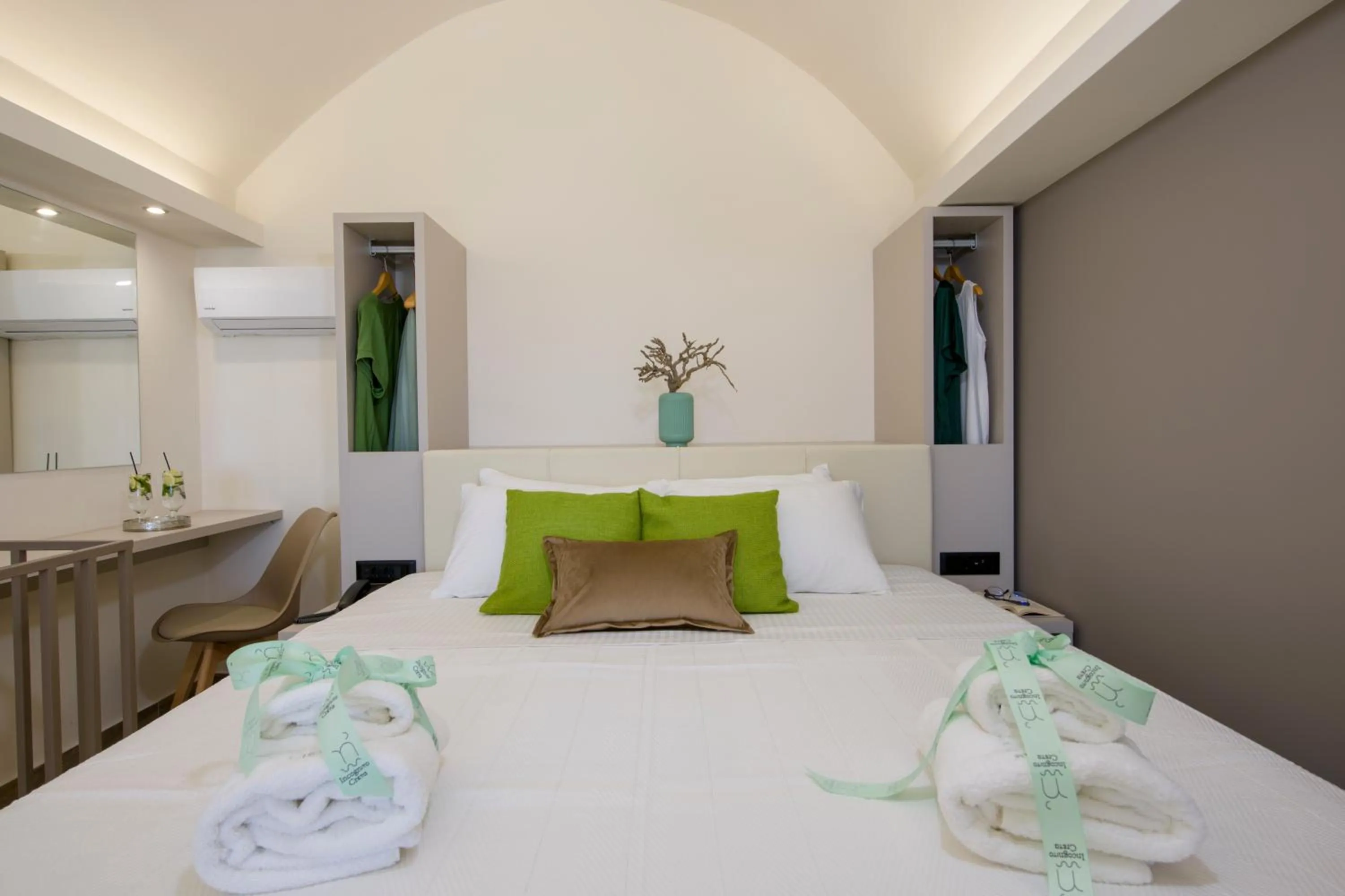 Bed in Incognito Creta Luxury Suites and More