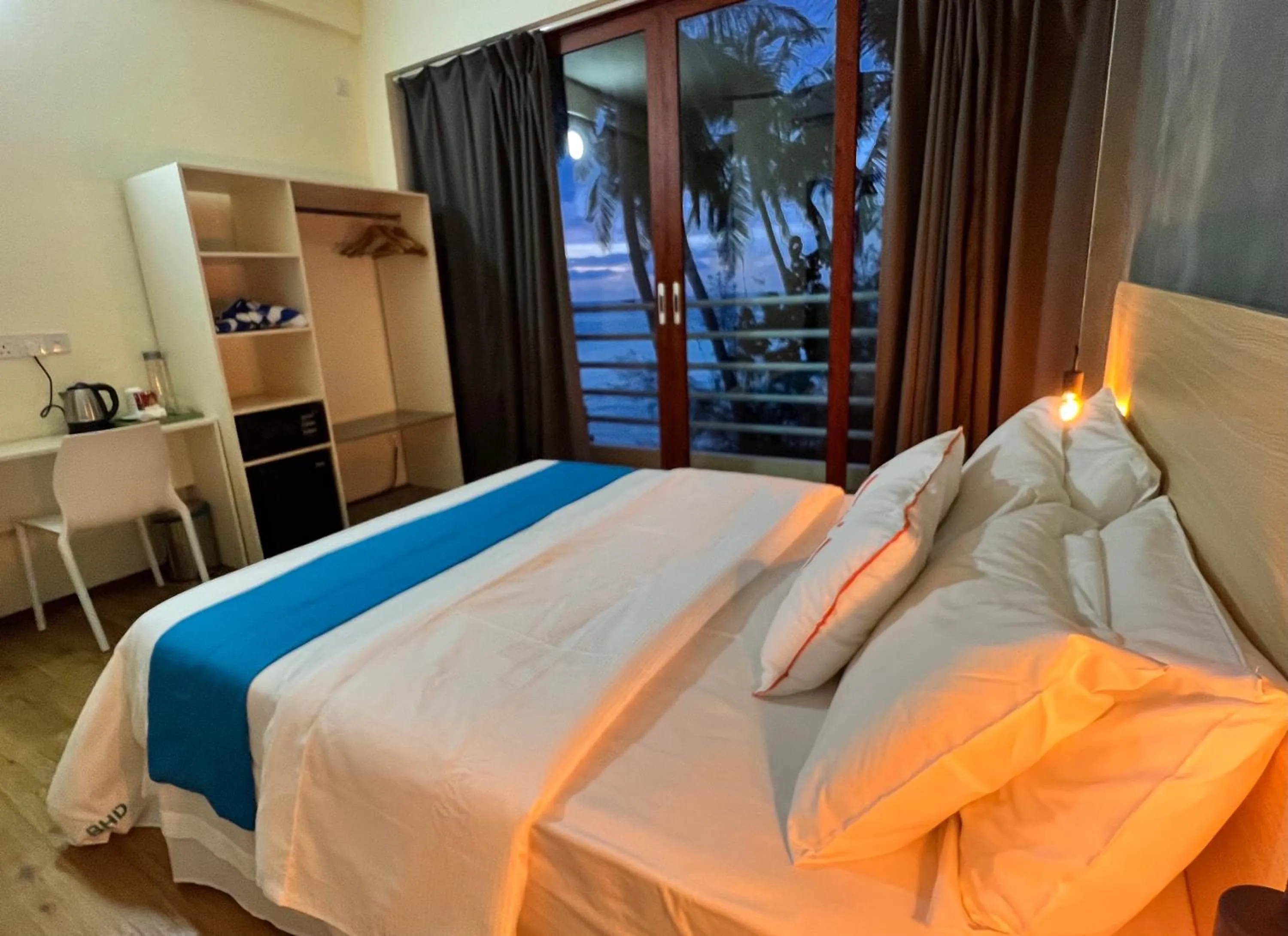 Bed in Si! Beach House