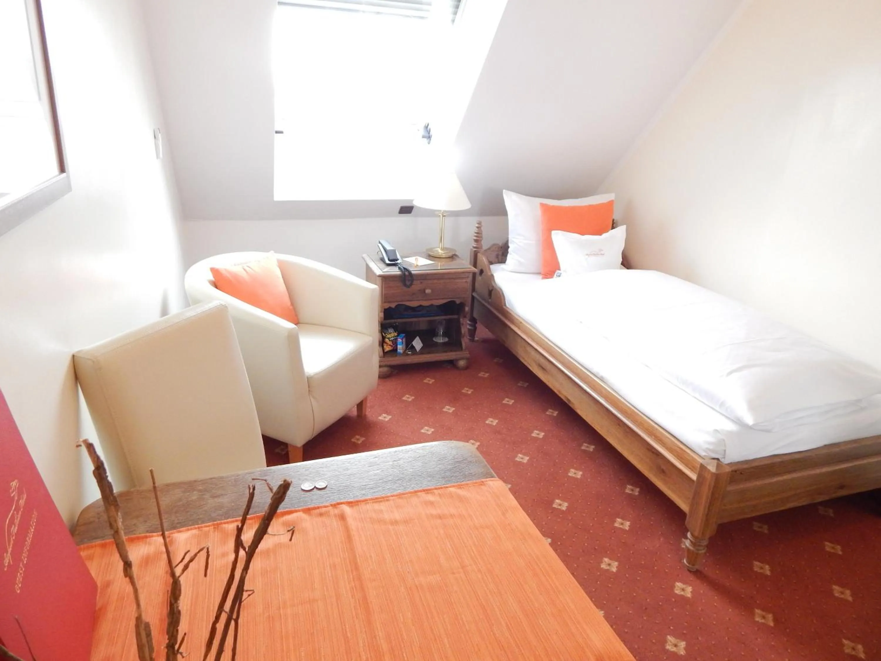 Photo of the whole room, Bed in Airport Fashion Hotel