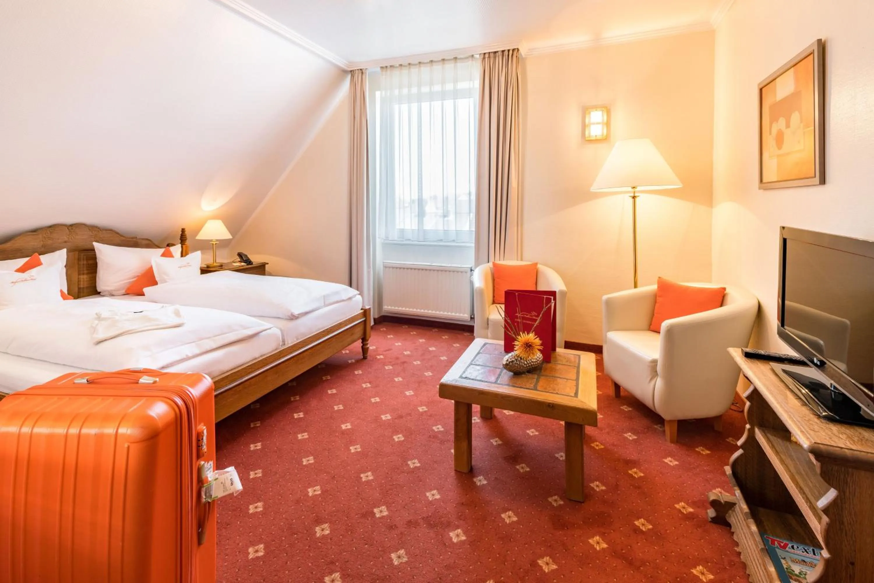 Photo of the whole room, Bed in Airport Fashion Hotel