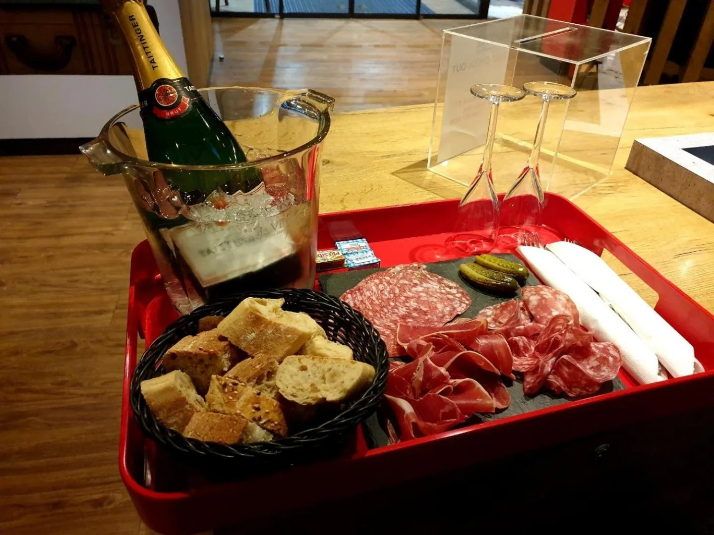 Lobby or reception in ibis Aurillac