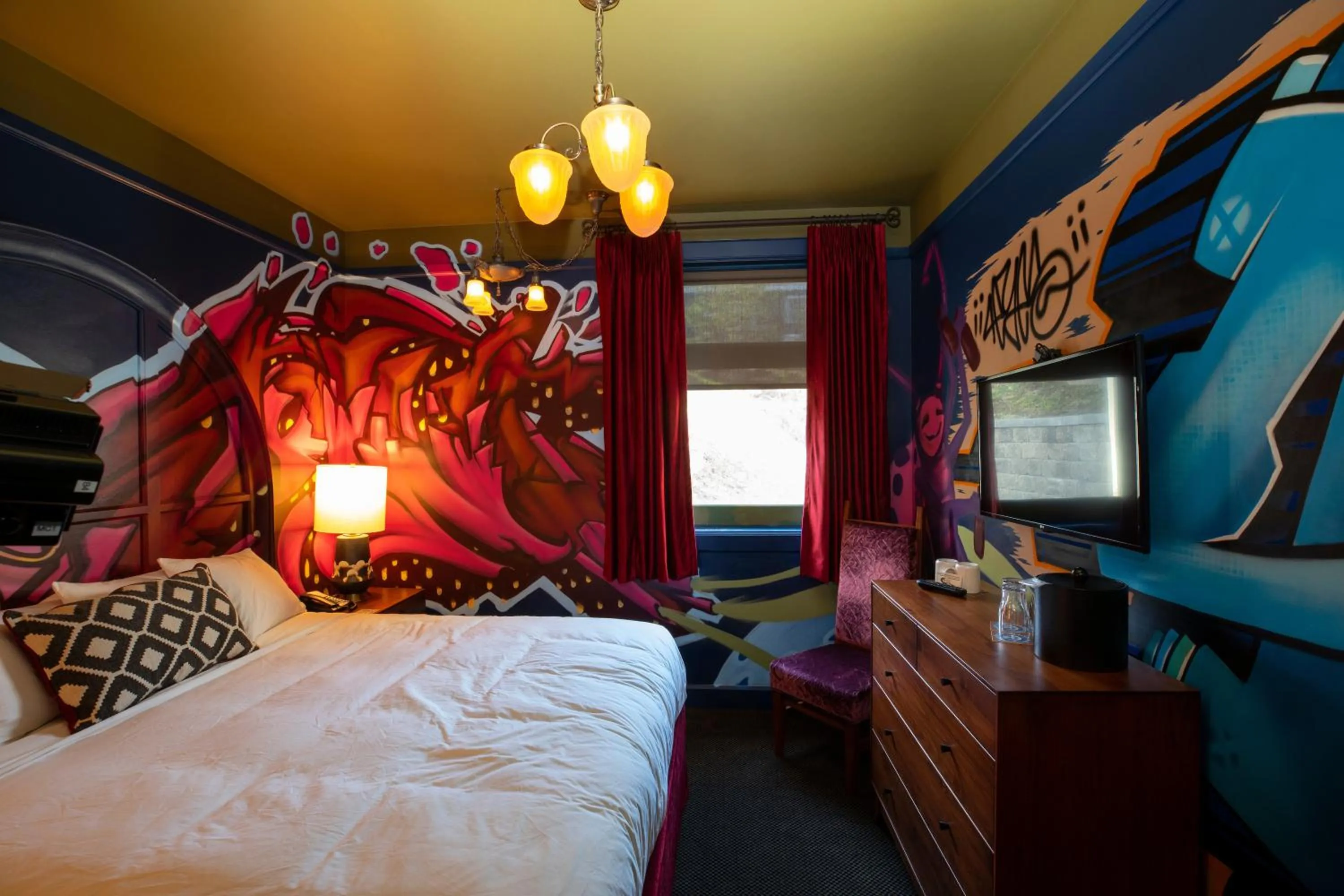 Bedroom, Bed in McMenamins Elks Temple