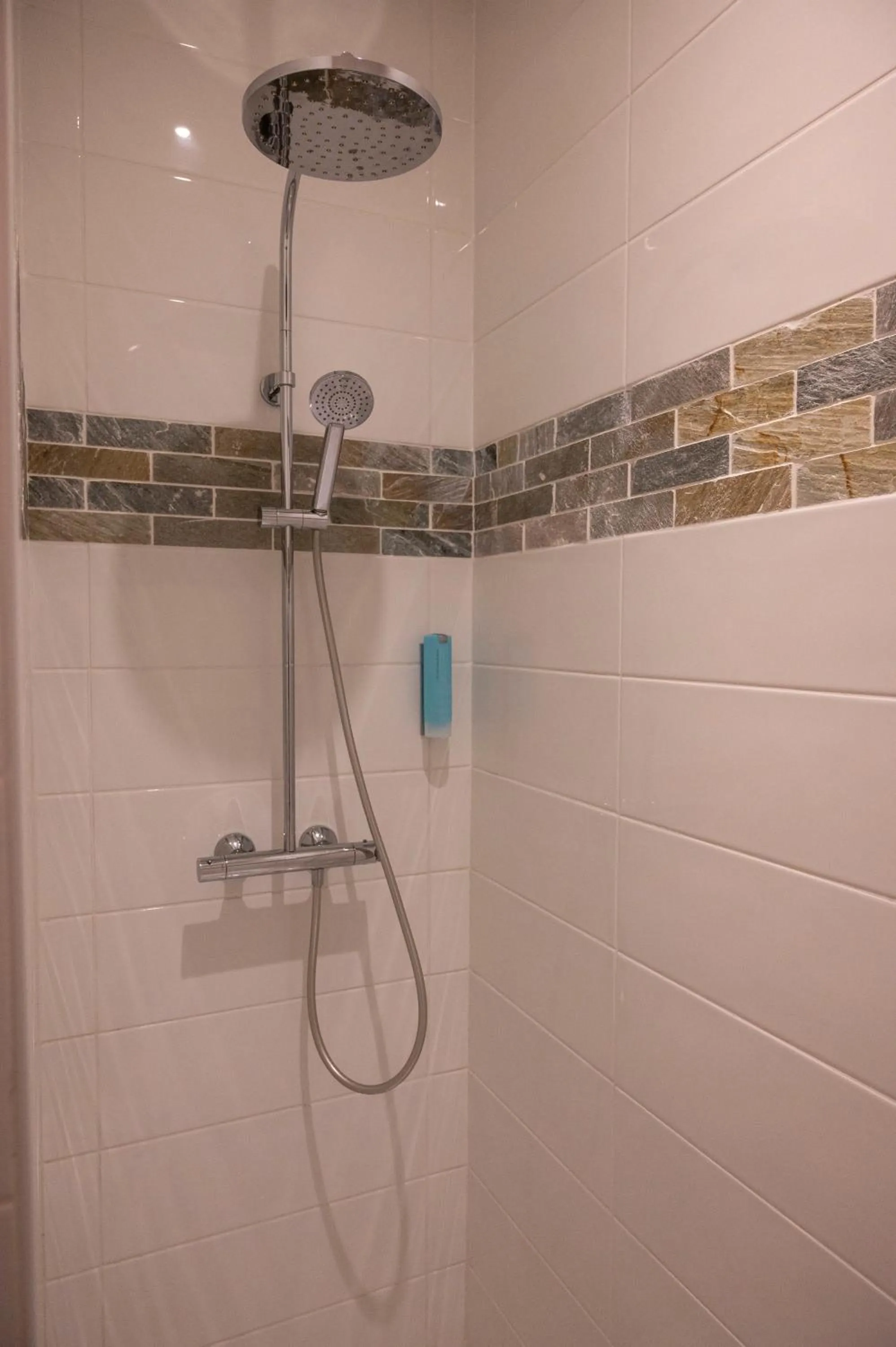 Logis Hôtels Restaurant Les 3 Rois