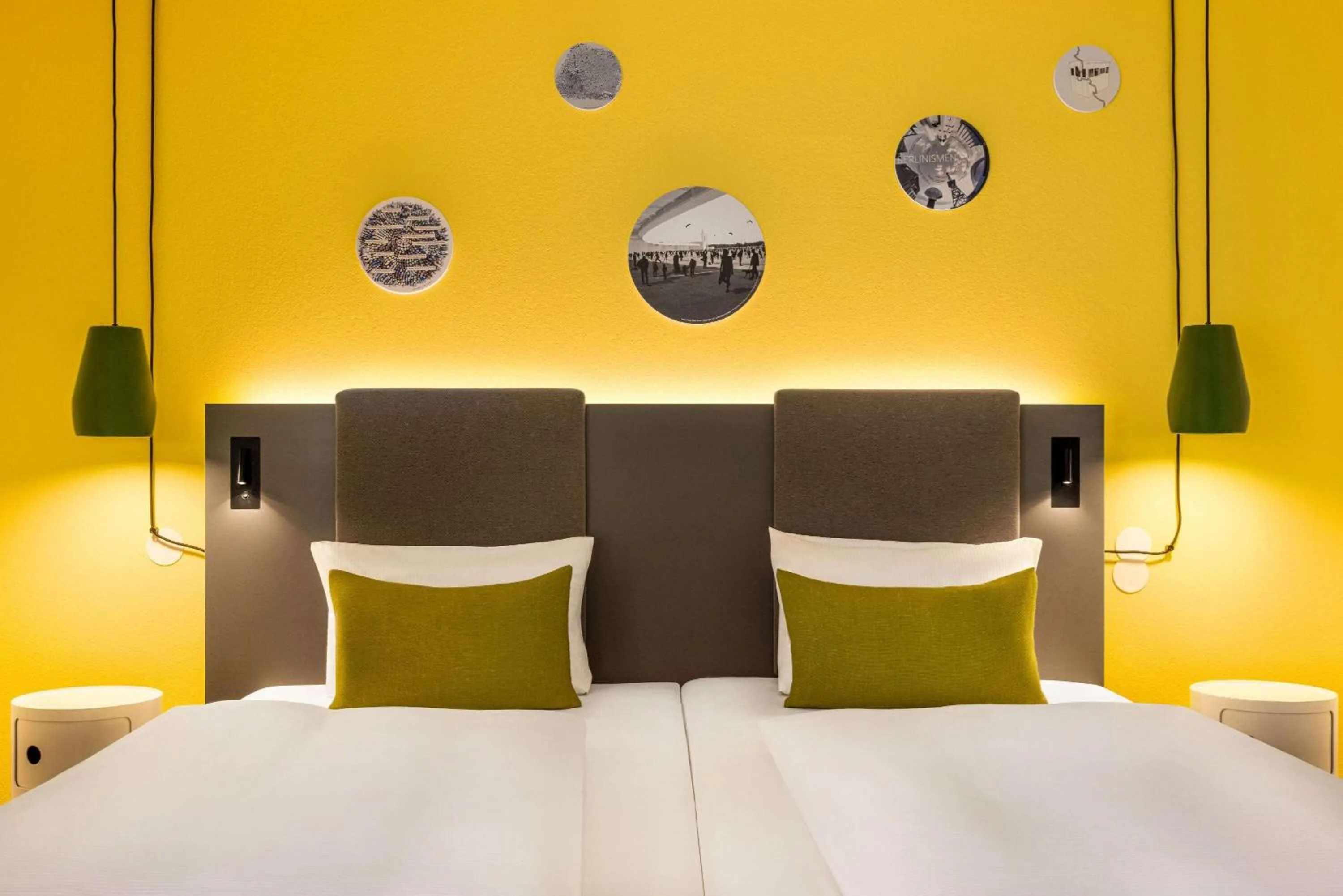 Photo of the whole room, Bed in Vienna House Easy by Wyndham Berlin Prenzlauer Berg