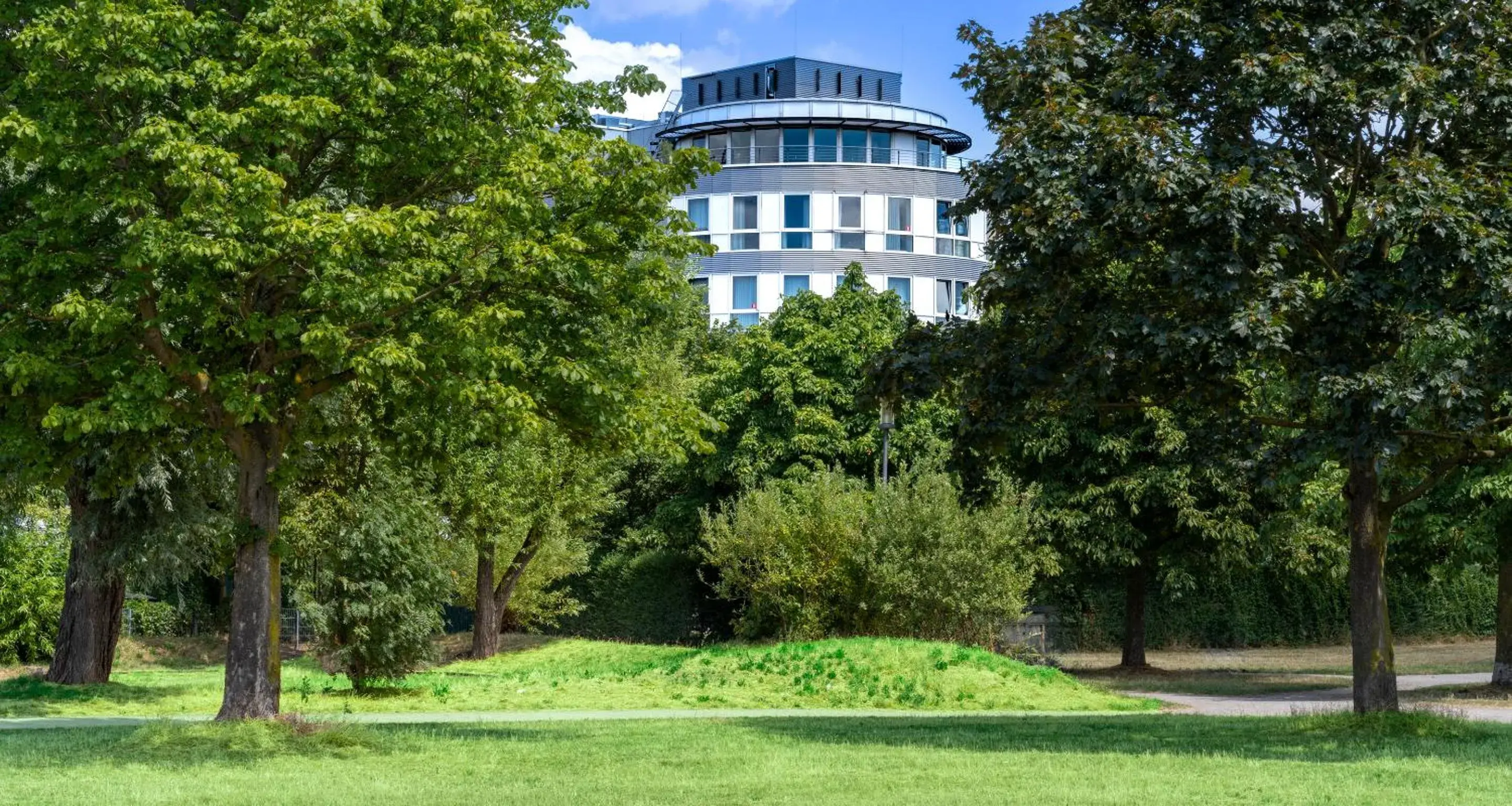 Property building in PLAZA Premium Köln Property building in PLAZA Premium Köln