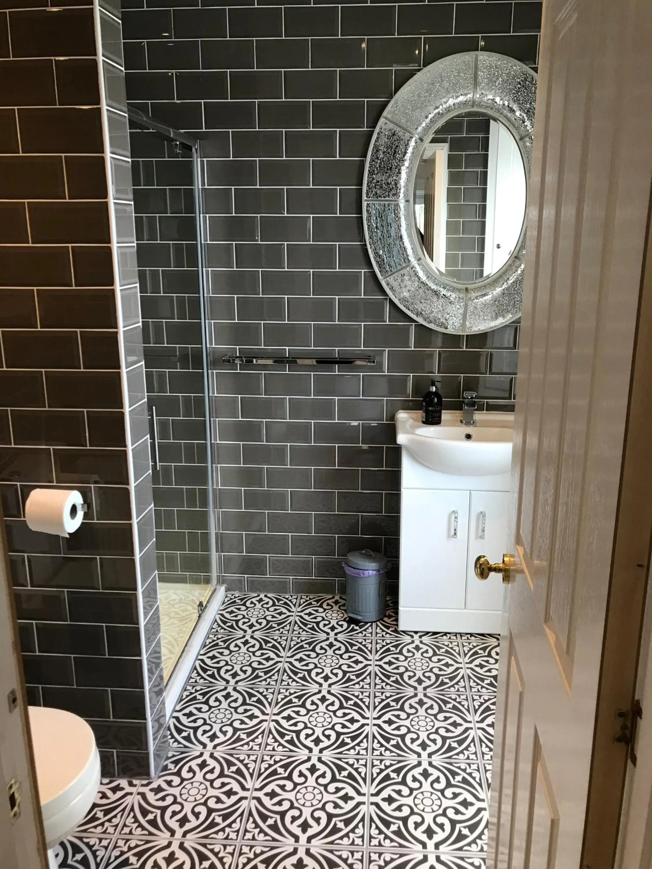 Bathroom in Fasgadh Rooms