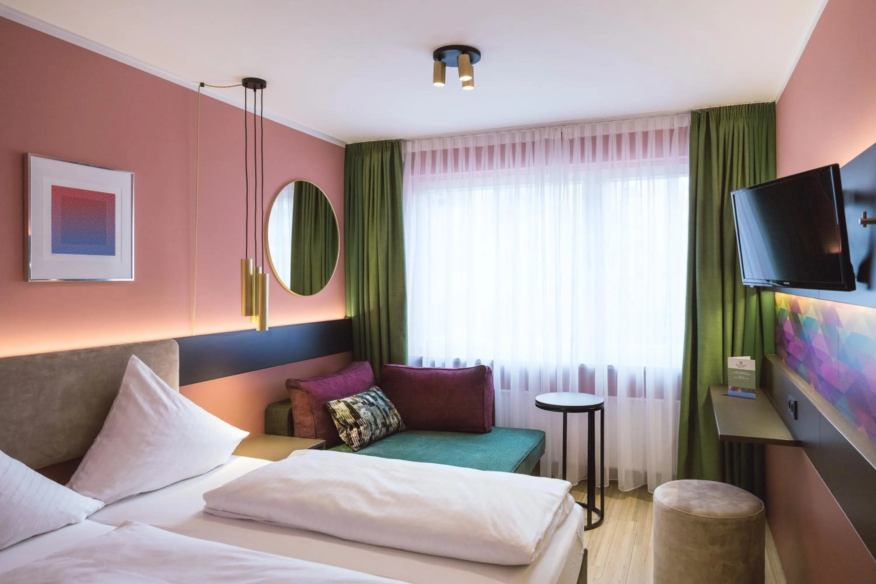 Photo of the whole room, Bed in Westend Hotel (non-smoking)