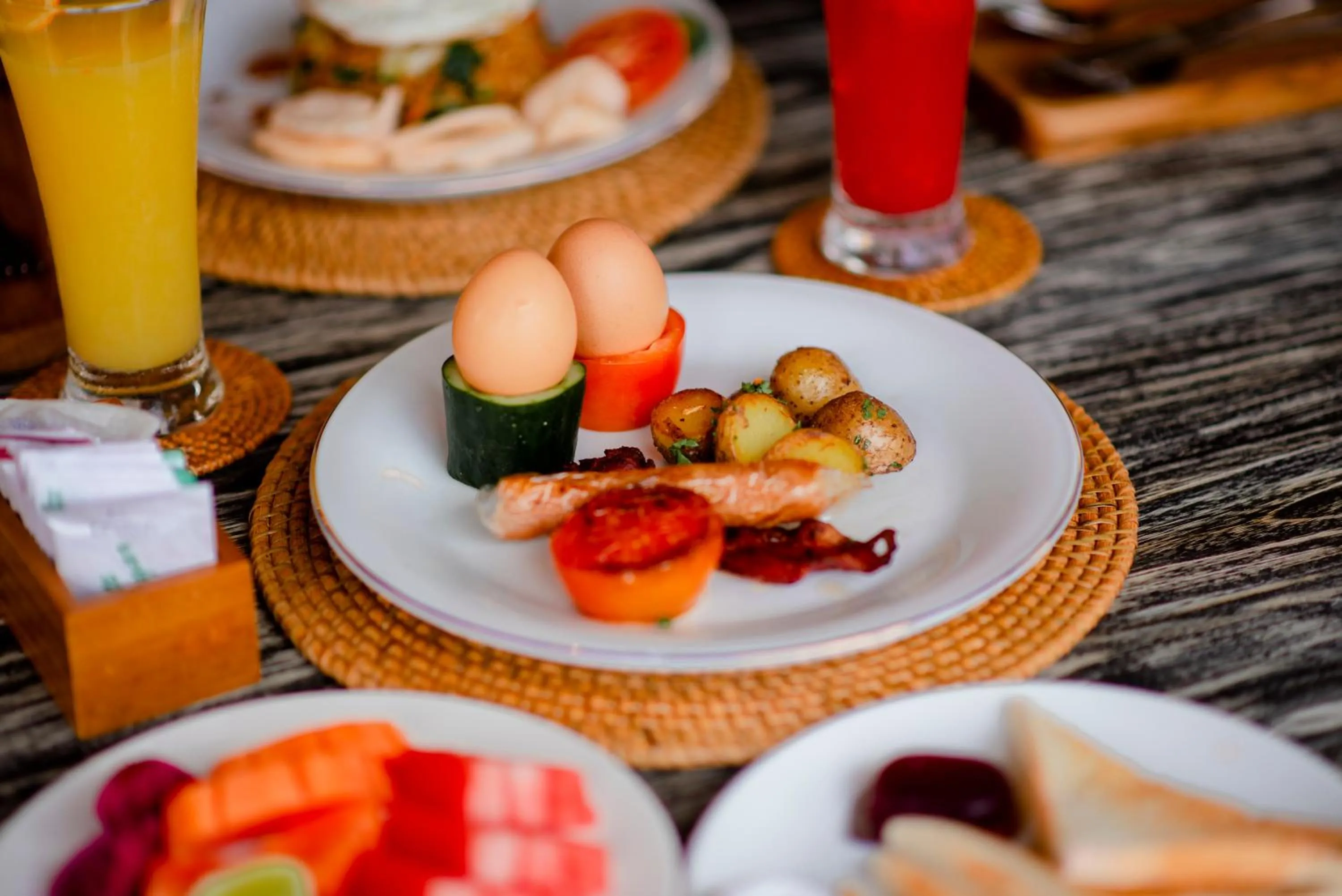 American breakfast in Auma Villa by Prasi