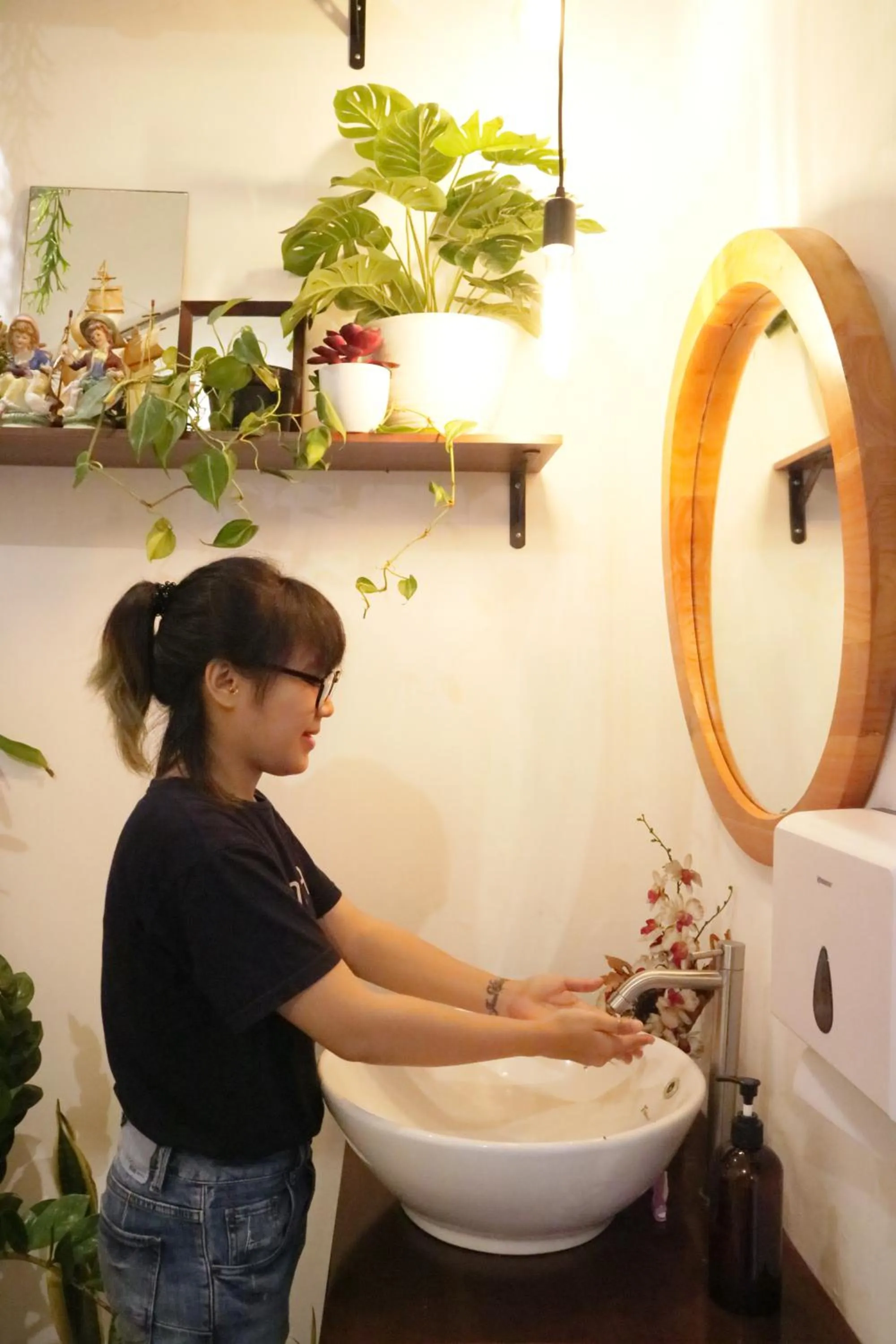 Bathroom in SEMERU HOSTEL MALANG