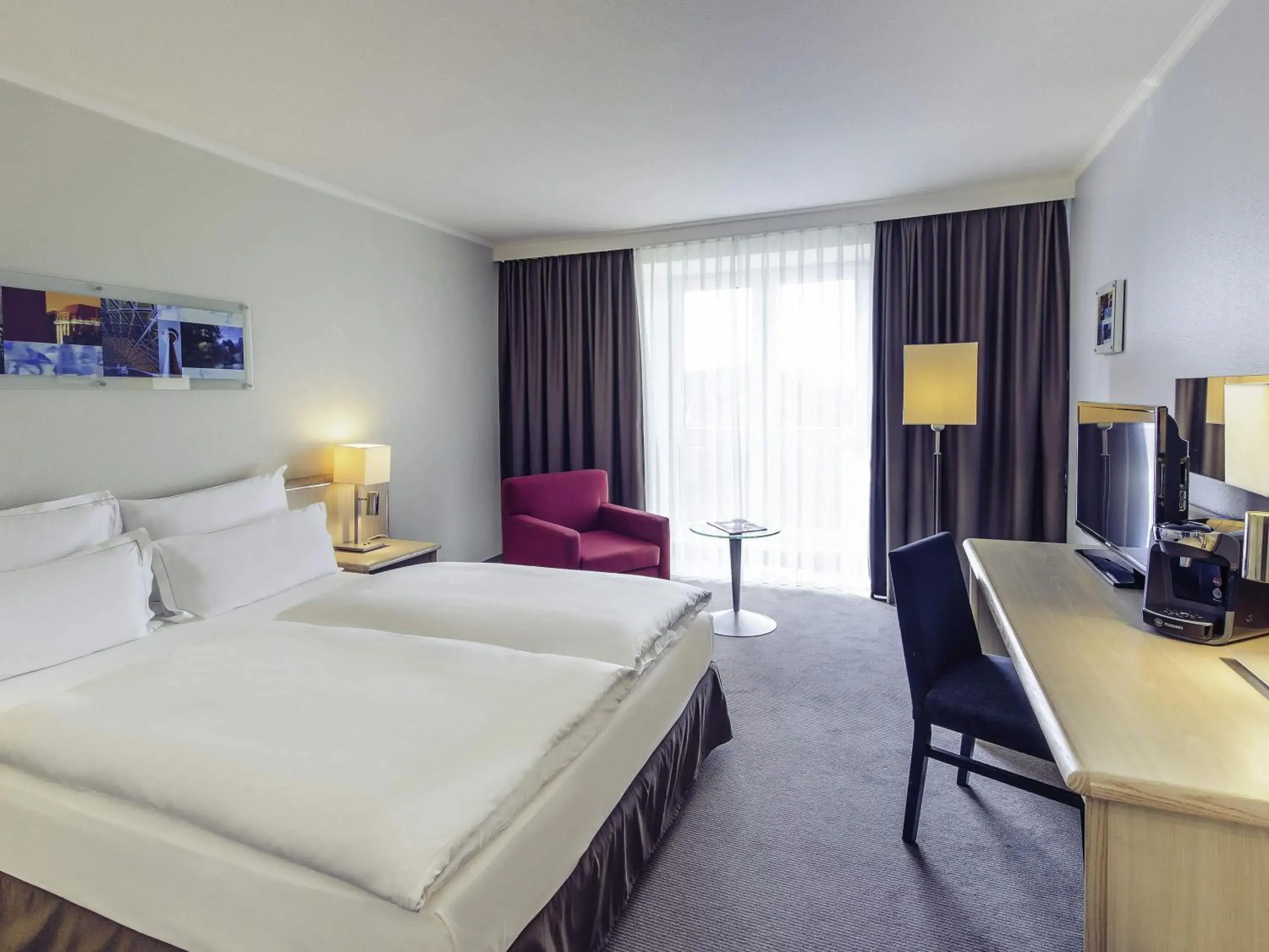 Bedroom, Bed in Mercure Düsseldorf Kaarst Bedroom, Bed in Mercure Düsseldorf Kaarst