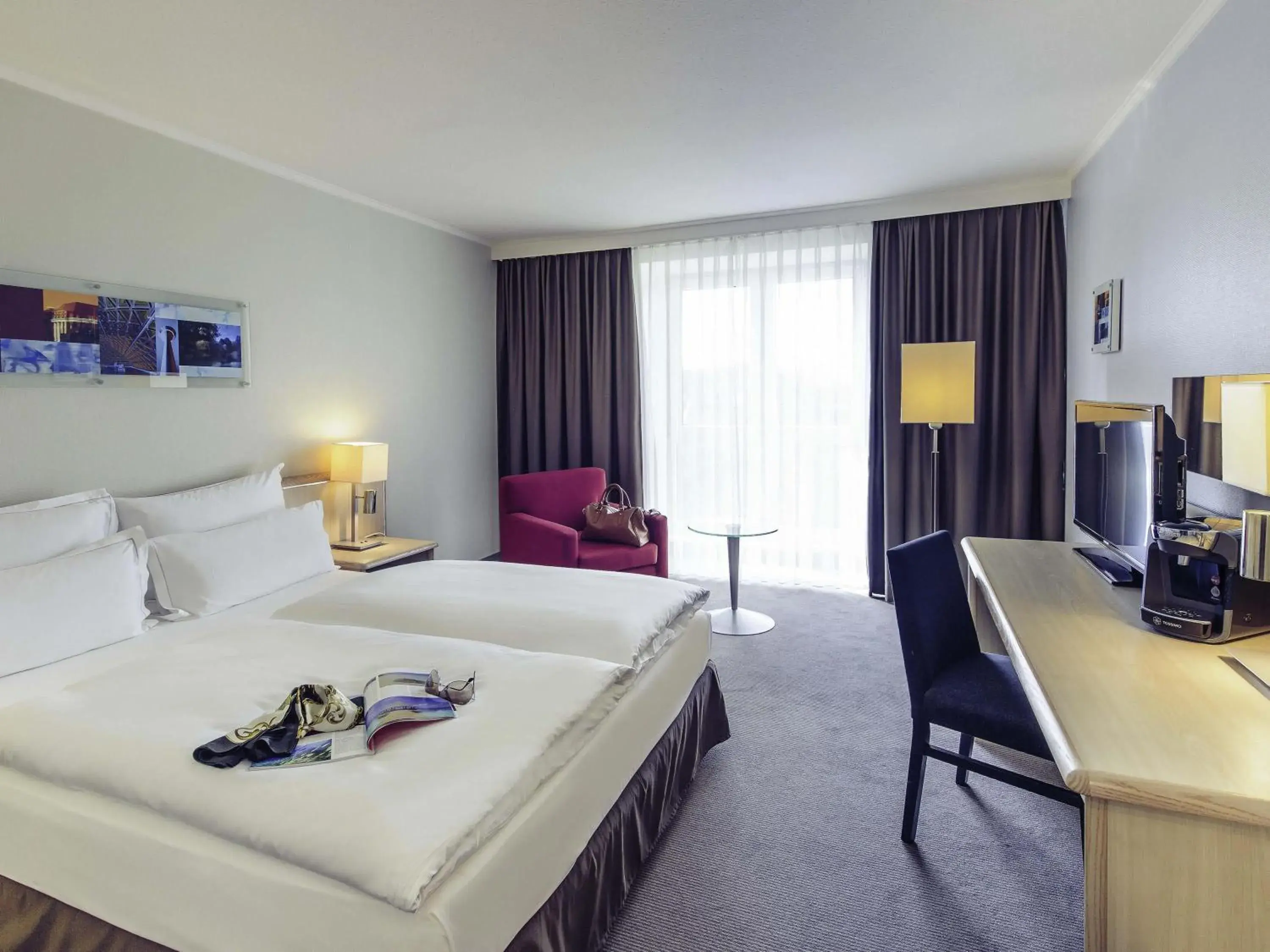 Bedroom, Bed in Mercure Düsseldorf Kaarst Bedroom, Bed in Mercure Düsseldorf Kaarst