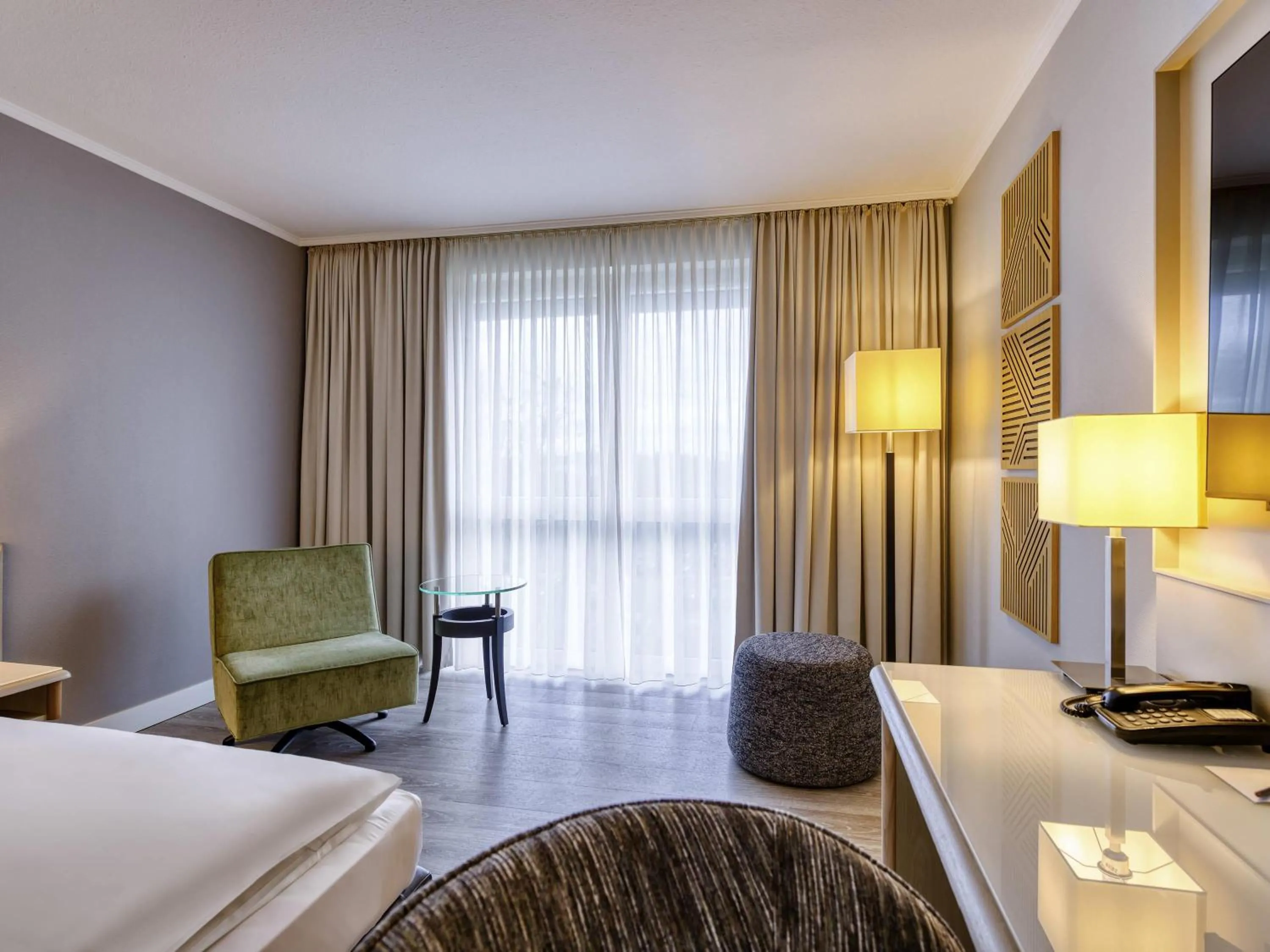 Bedroom, Bed in Mercure Düsseldorf Kaarst