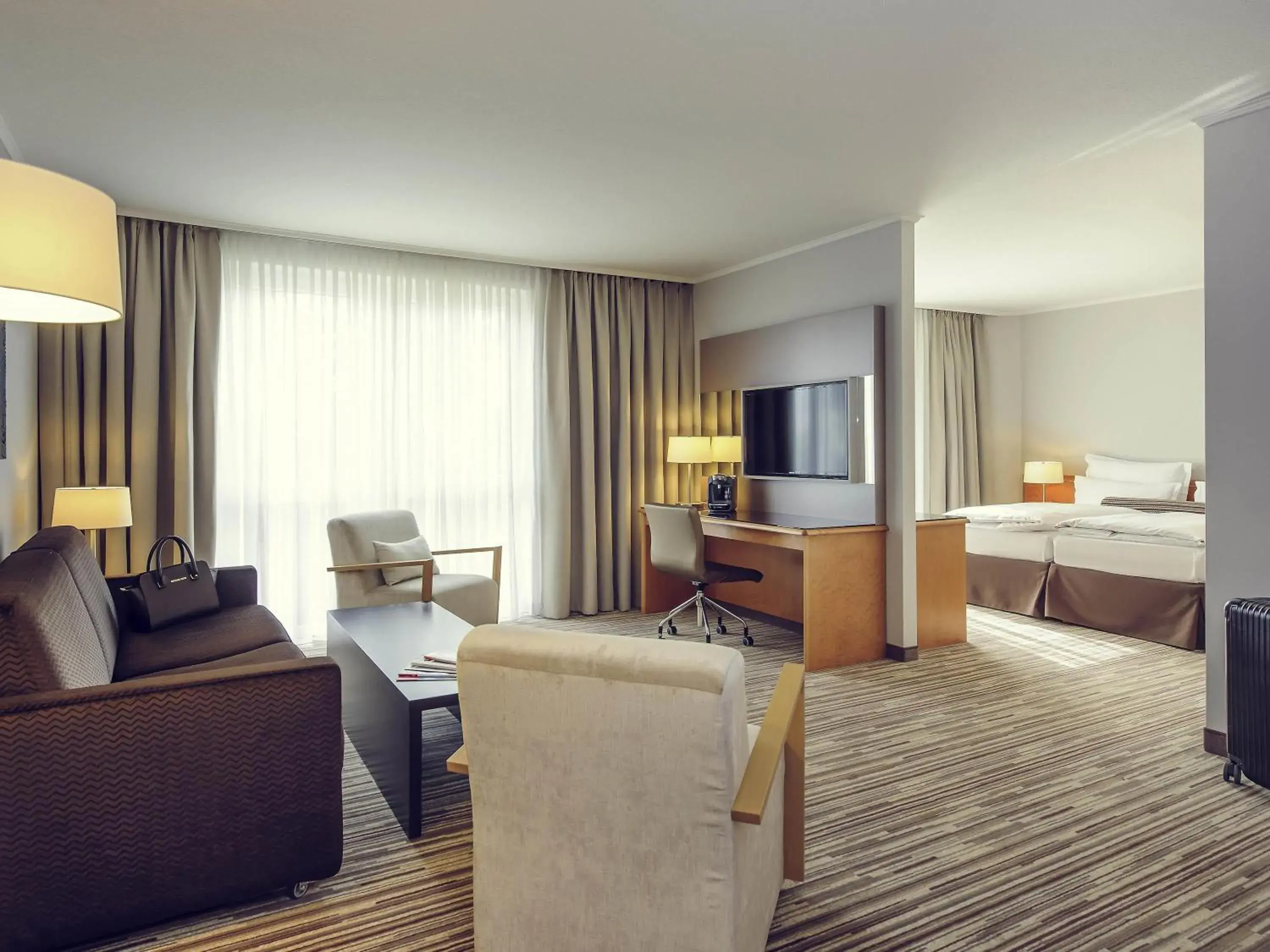 Bedroom, Bed in Mercure Düsseldorf Kaarst Bedroom, Bed in Mercure Düsseldorf Kaarst