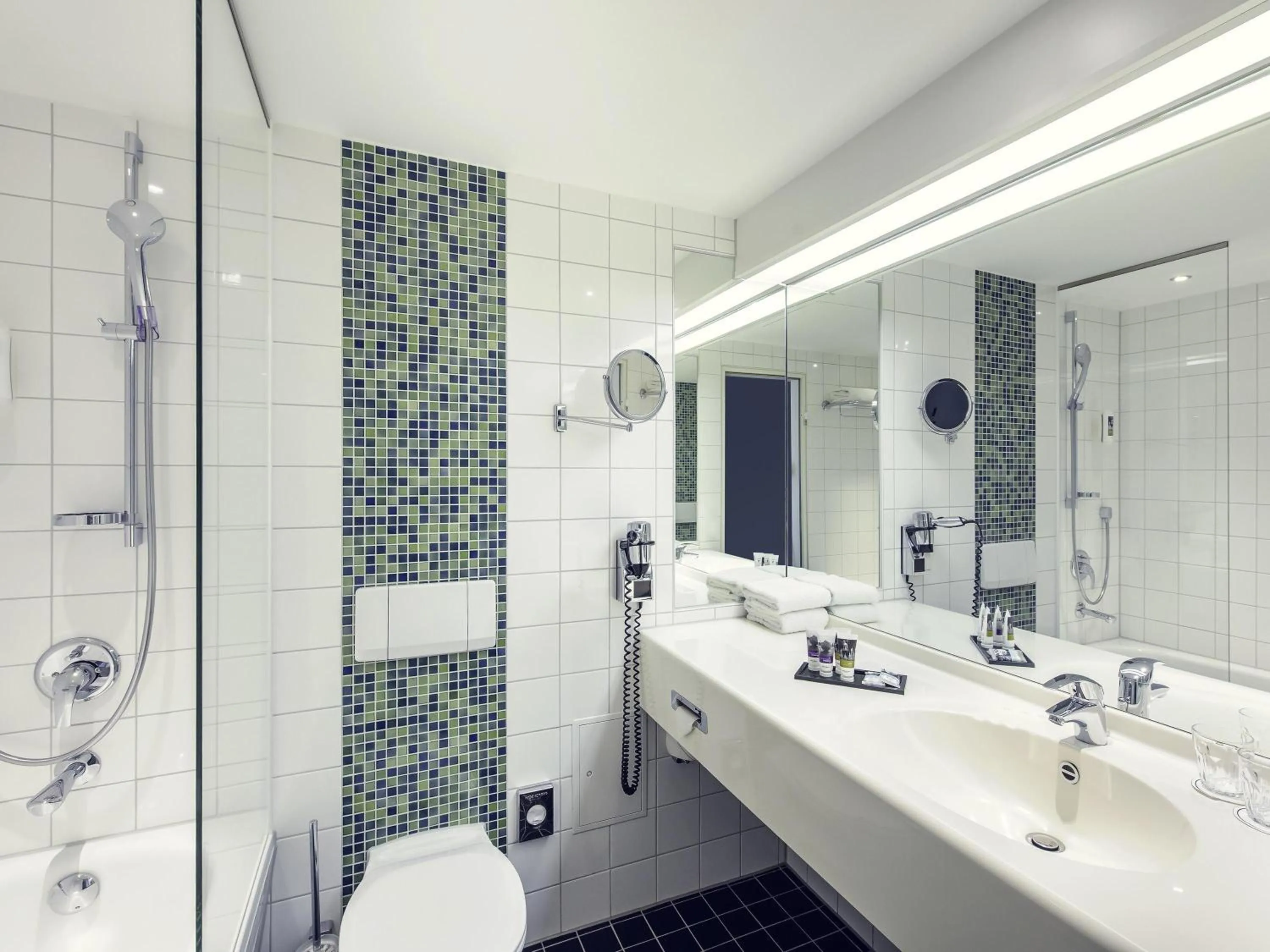 Bedroom in Mercure Düsseldorf Kaarst