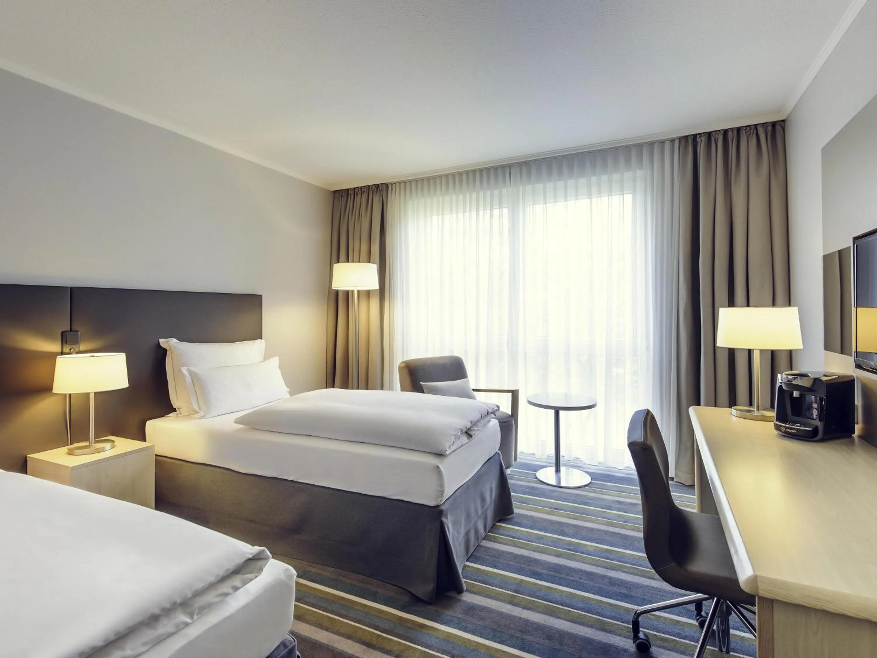 Bedroom, Bed in Mercure Düsseldorf Kaarst